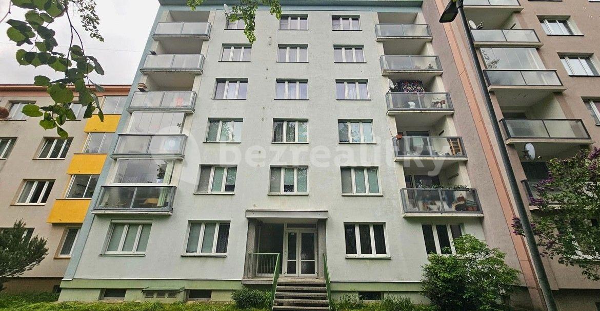 Prenájom bytu 2-izbový 52 m², Plešivecká, Karlovy Vary, Karlovarský kraj