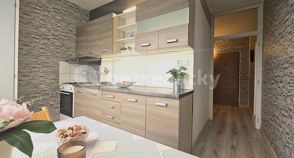 Prenájom bytu 2-izbový 52 m², Plešivecká, Karlovy Vary, Karlovarský kraj