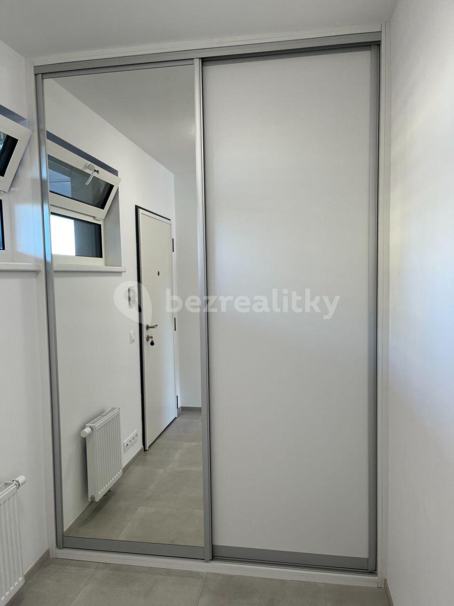 Prenájom bytu 1-izbový 32 m², Milánská, Praha, Praha