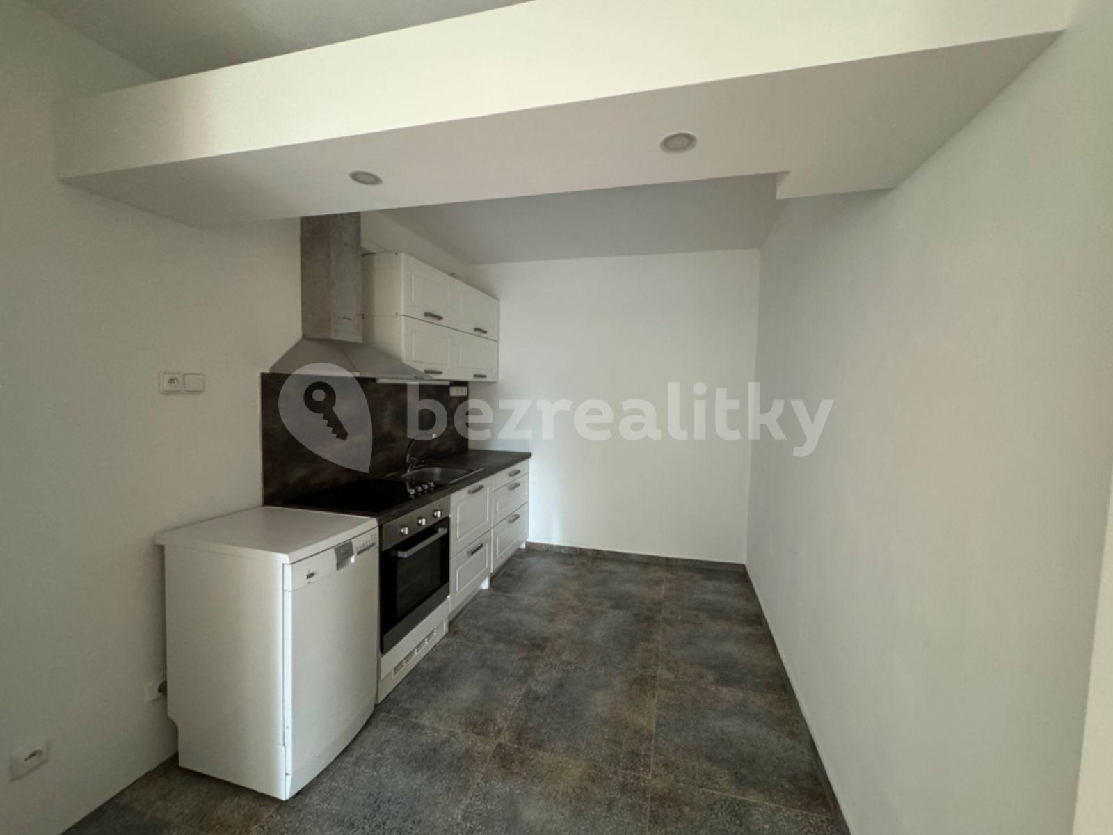 Prenájom bytu 3-izbový 67 m², Letovská, Praha, Praha