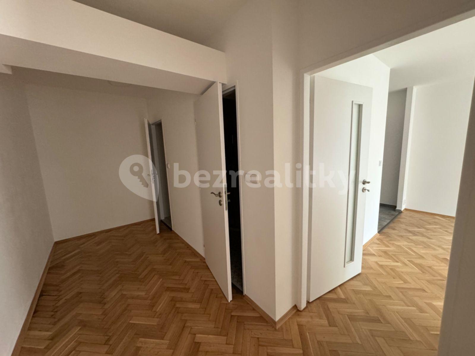 Prenájom bytu 3-izbový 67 m², Letovská, Praha, Praha