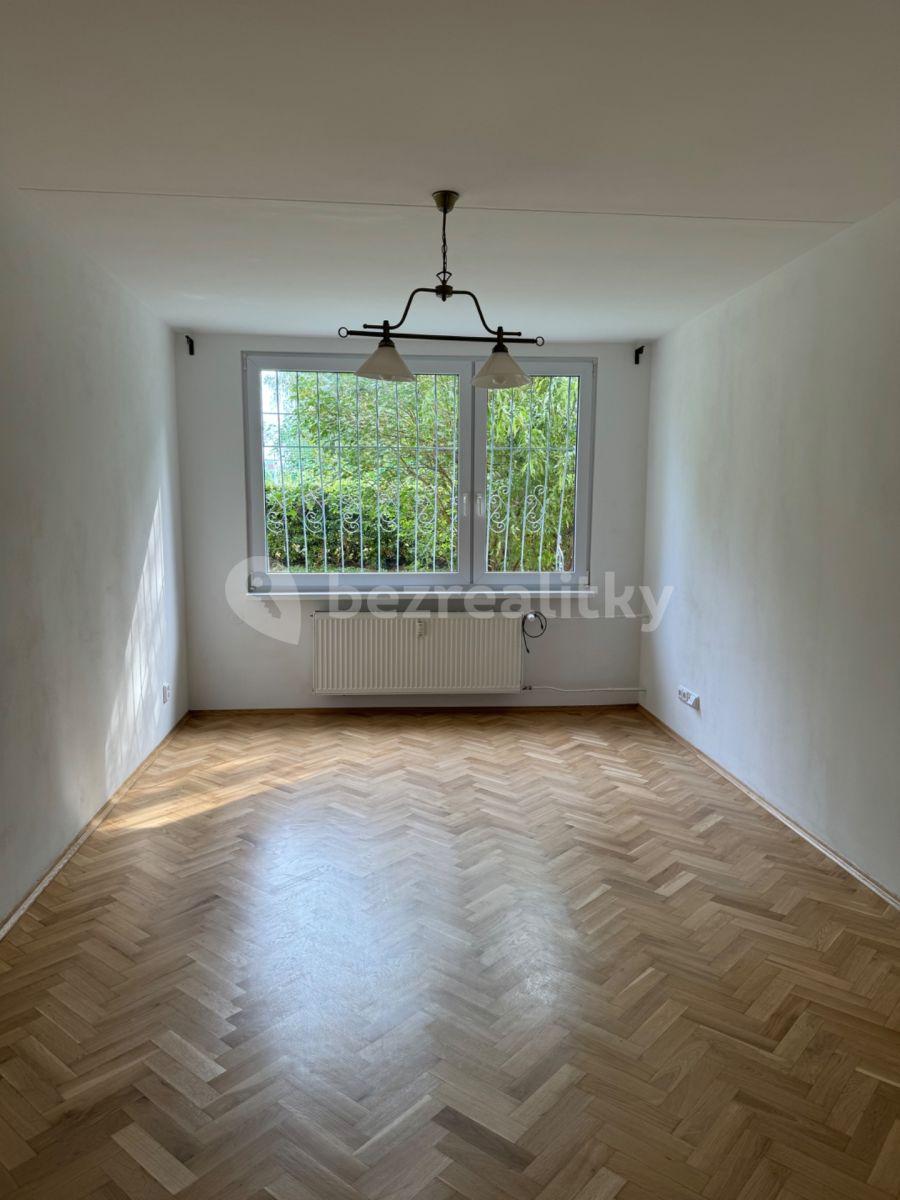 Prenájom bytu 3-izbový 67 m², Letovská, Praha, Praha