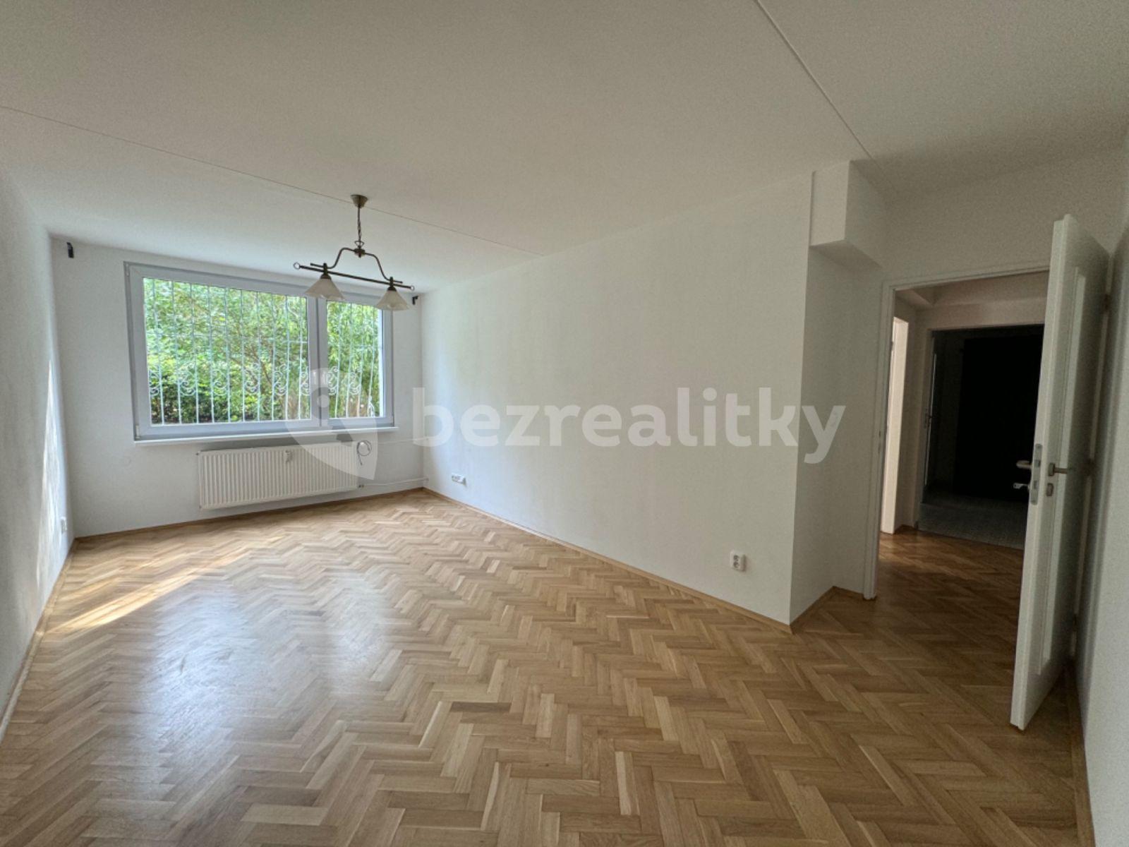 Prenájom bytu 3-izbový 67 m², Letovská, Praha, Praha