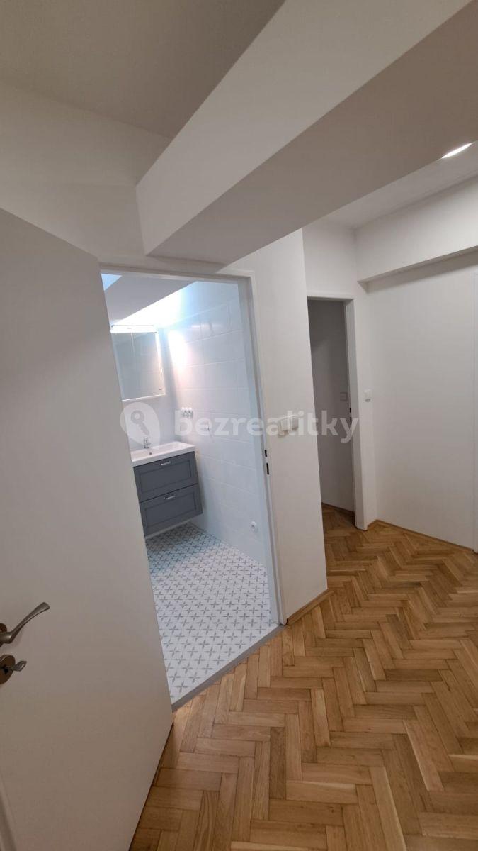 Prenájom bytu 3-izbový 67 m², Letovská, Praha, Praha