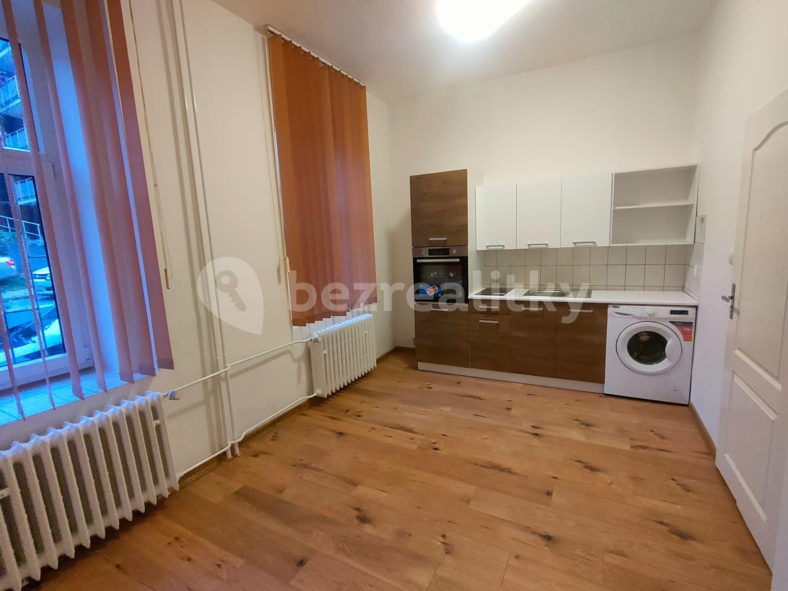 Prenájom bytu 1-izbový 24 m², Rumunská, Karlovy Vary, Karlovarský kraj