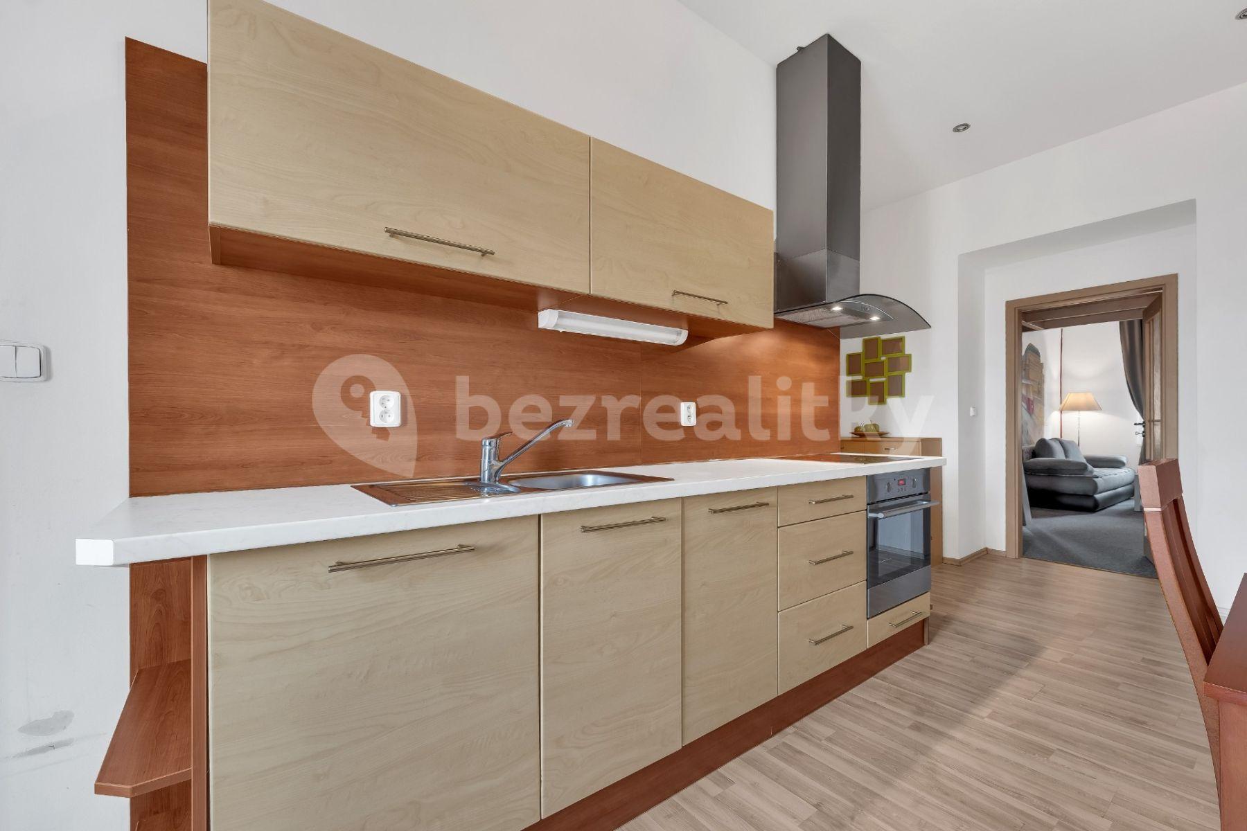 Prenájom bytu 1-izbový 41 m², Bořivojova, Praha, Praha