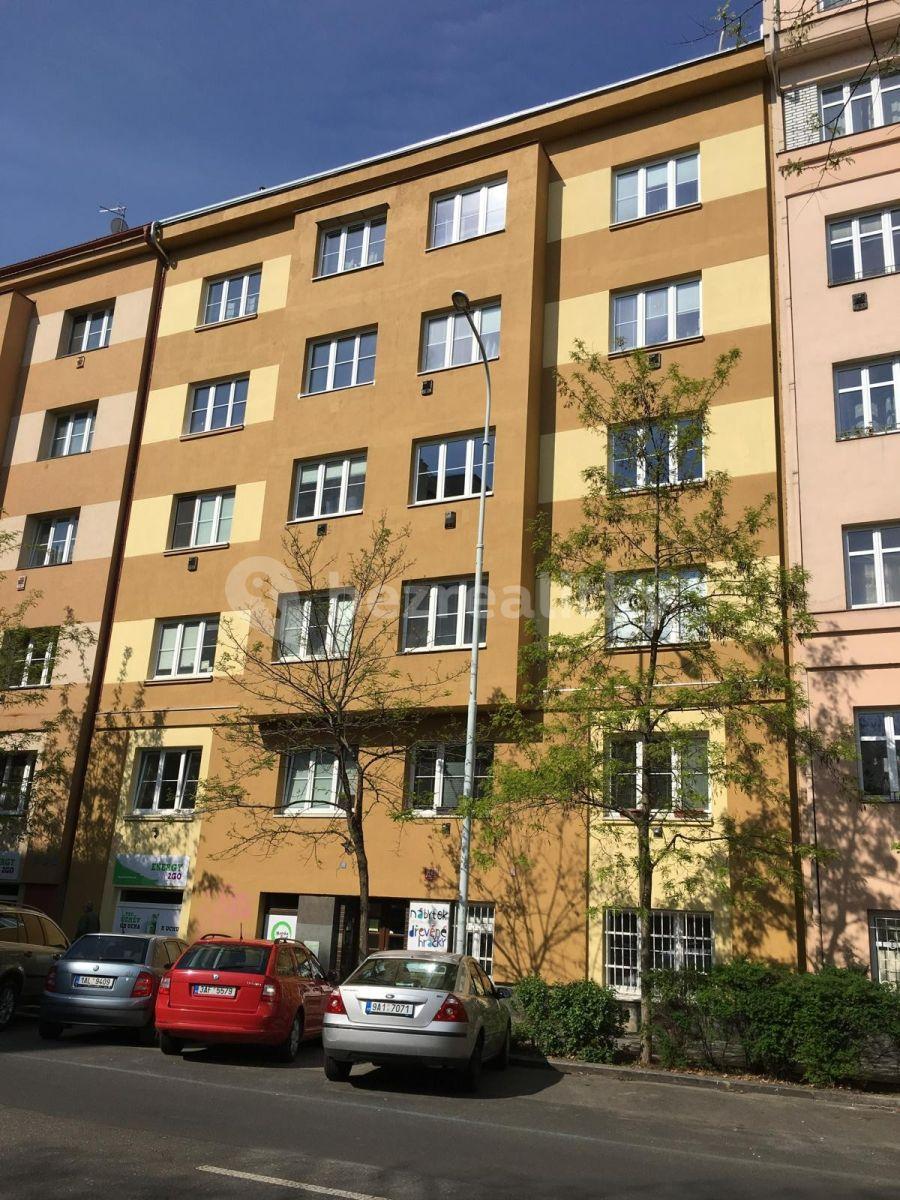 Prenájom bytu 2-izbový 45 m², Osadní, Praha, Praha