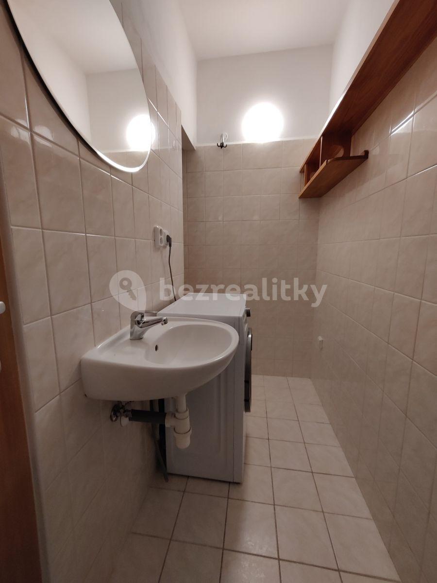 Prenájom bytu 1-izbový 49 m², Švermova, Beroun, Středočeský kraj