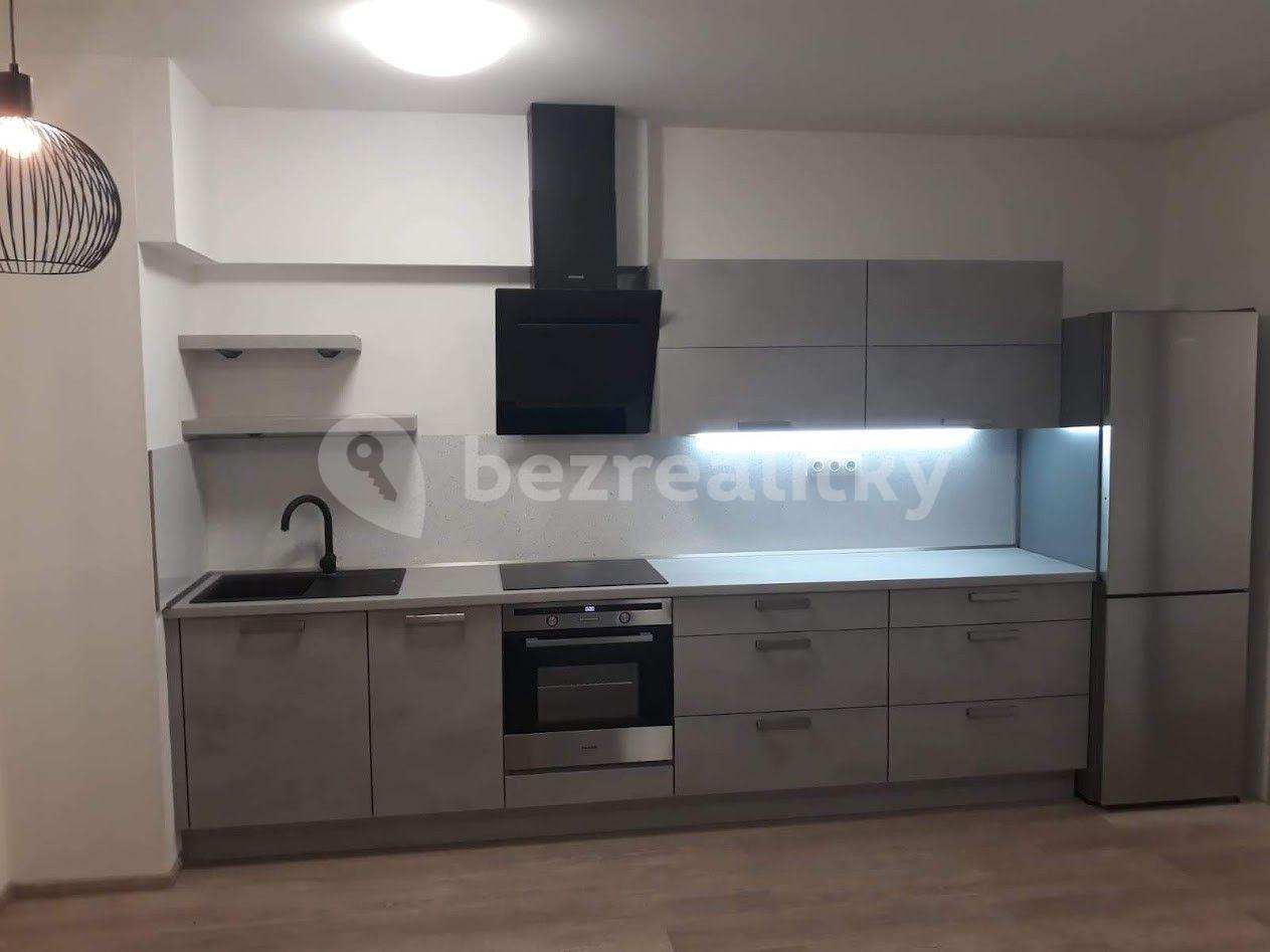 Prenájom bytu 2-izbový 52 m², Pod Zahrady, Přezletice, Středočeský kraj