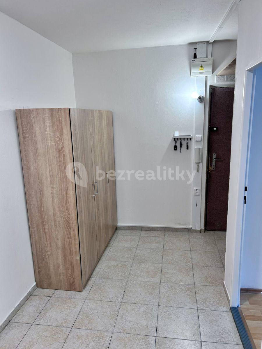 Prenájom bytu 3-izbový 69 m², Pražská, Teplice, Ústecký kraj