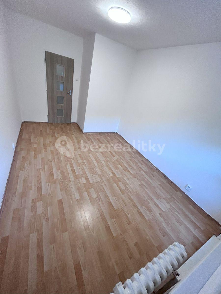 Prenájom bytu 3-izbový 69 m², Pražská, Teplice, Ústecký kraj