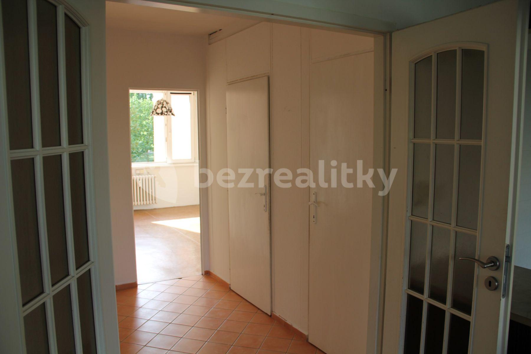 Predaj bytu 3-izbový 70 m², Ciolkovského, Praha, Praha