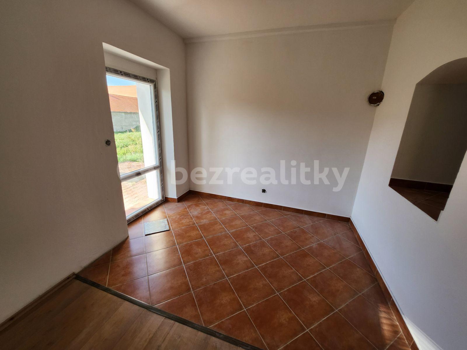 Prenájom domu 100 m², pozemek 200 m², Libeř, Středočeský kraj