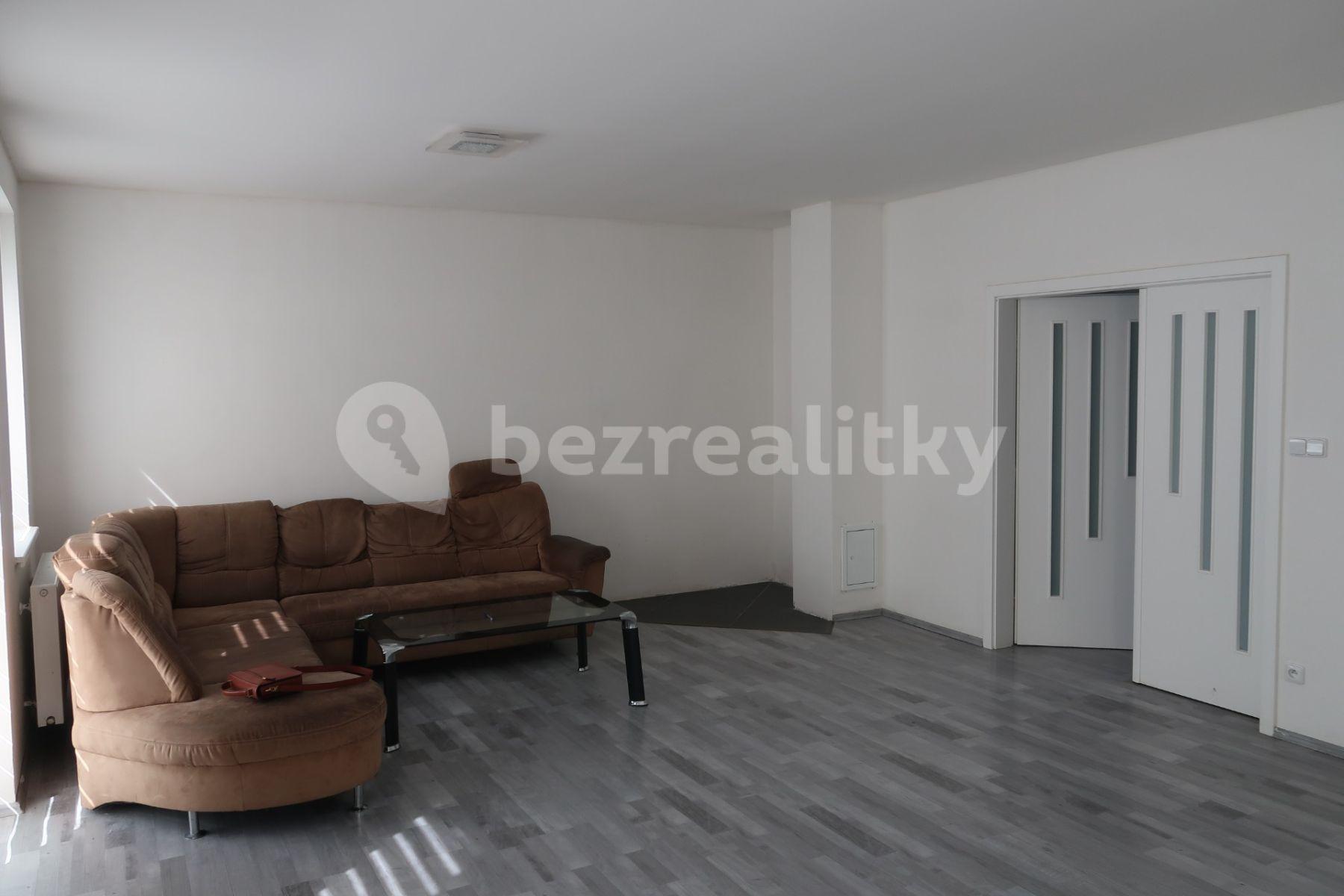 Prenájom domu 180 m², pozemek 480 m², Malá Hraštice, Středočeský kraj