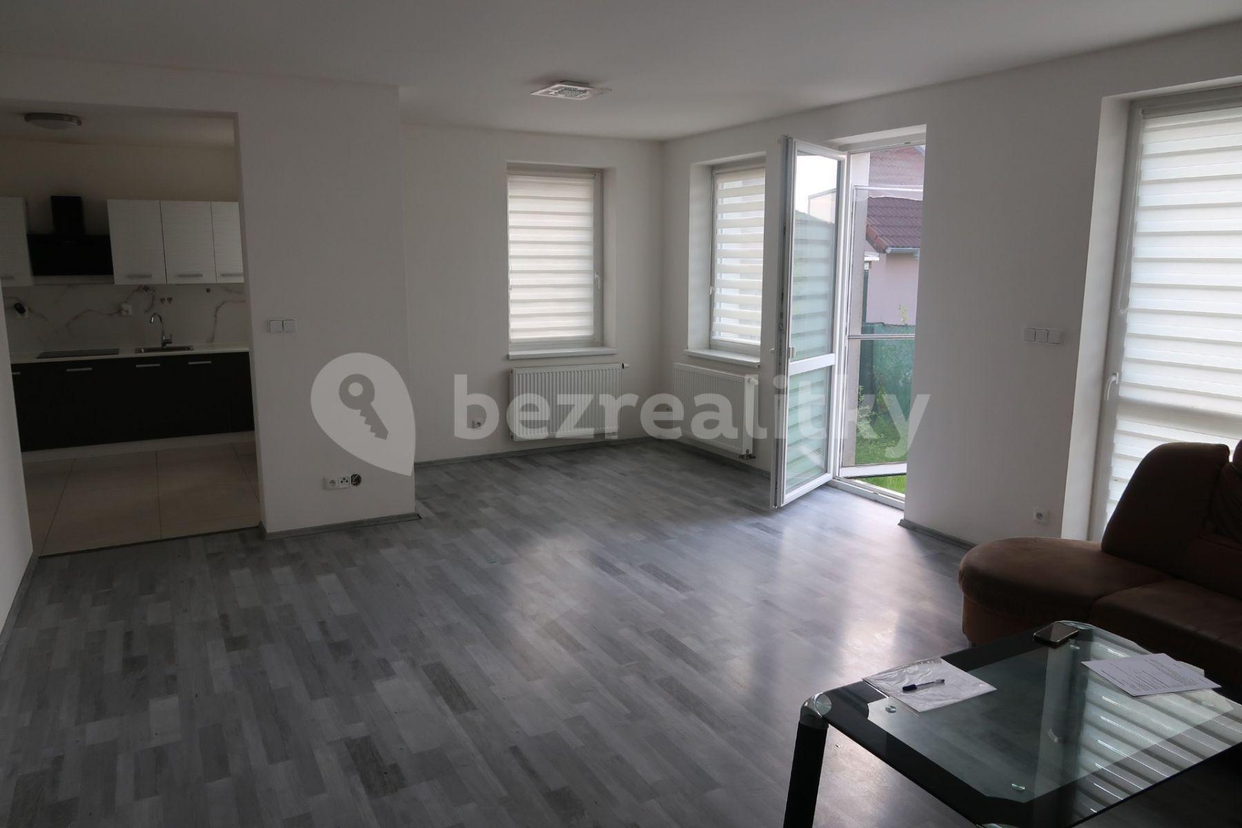 Prenájom domu 180 m², pozemek 480 m², Malá Hraštice, Středočeský kraj