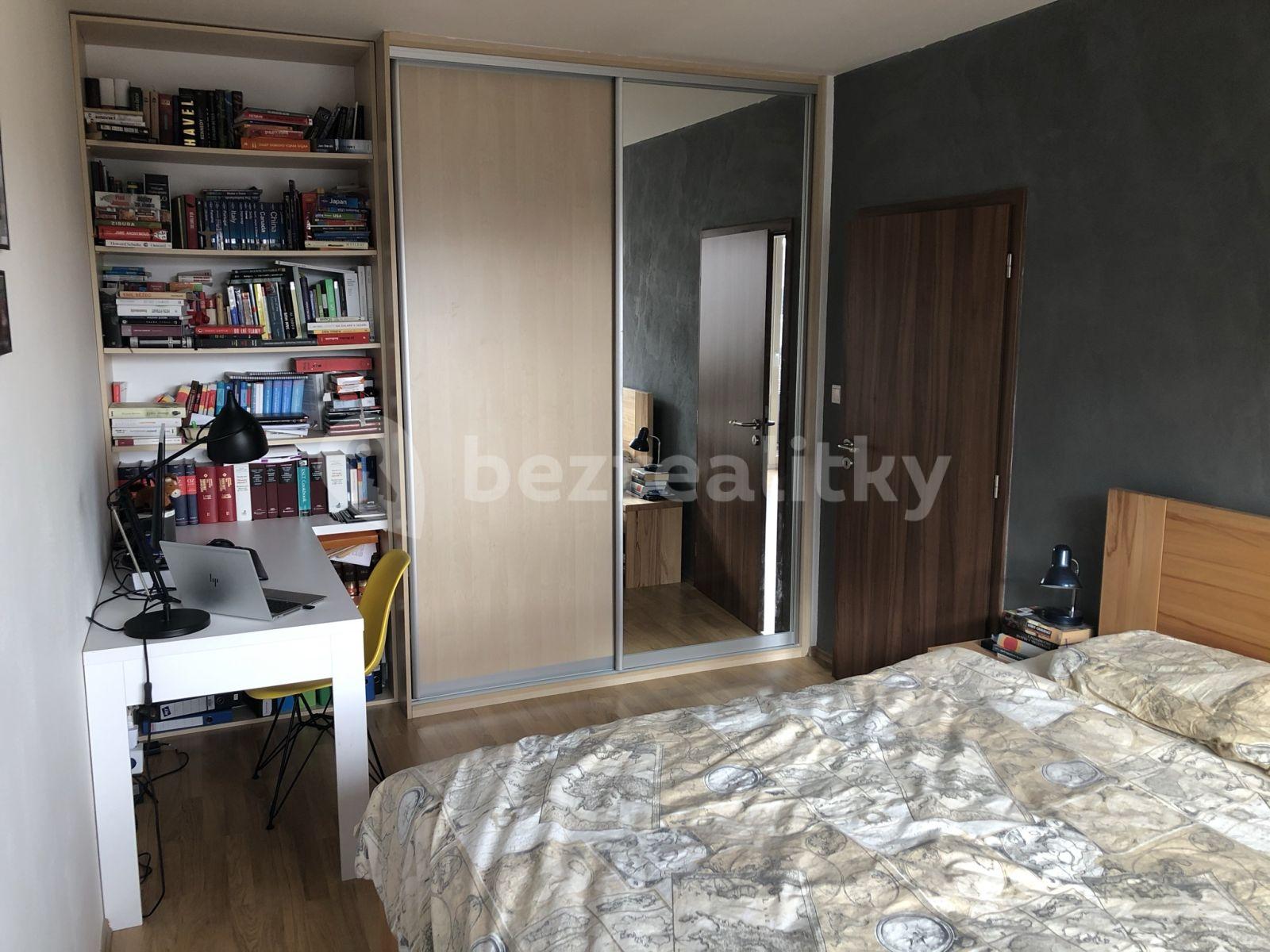 Prenájom bytu 2-izbový 49 m², Mazurská, Praha, Praha