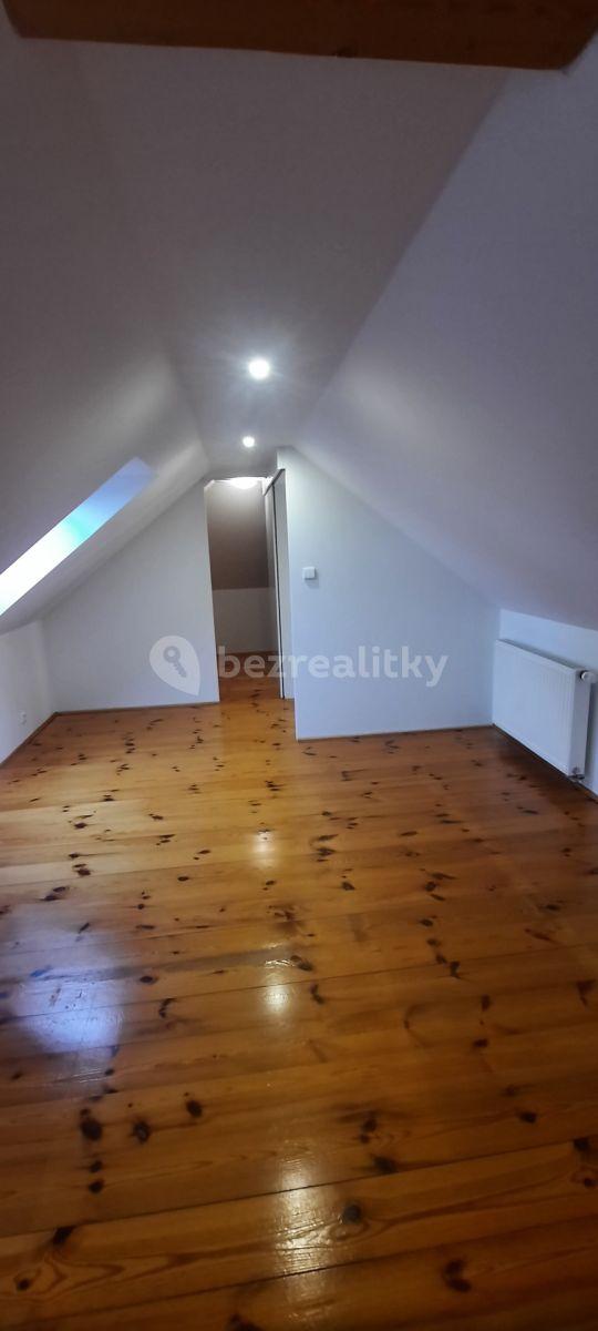 Prenájom bytu 3-izbový 105 m², U Strže, Praha, Praha