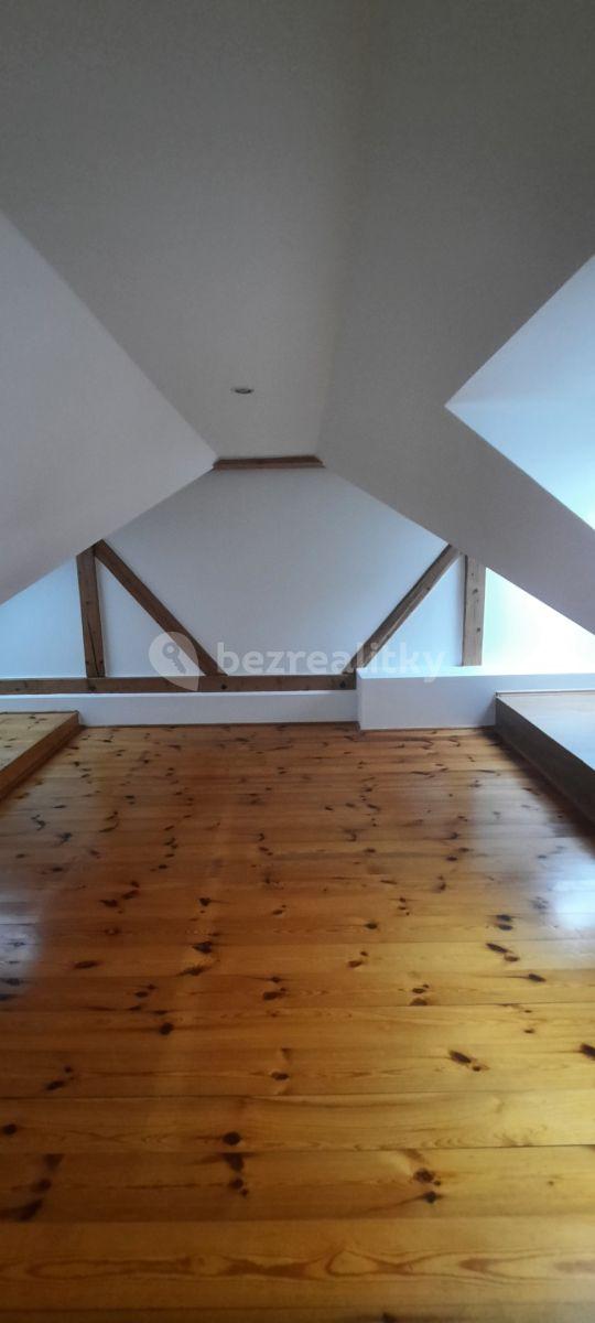 Prenájom bytu 3-izbový 105 m², U Strže, Praha, Praha