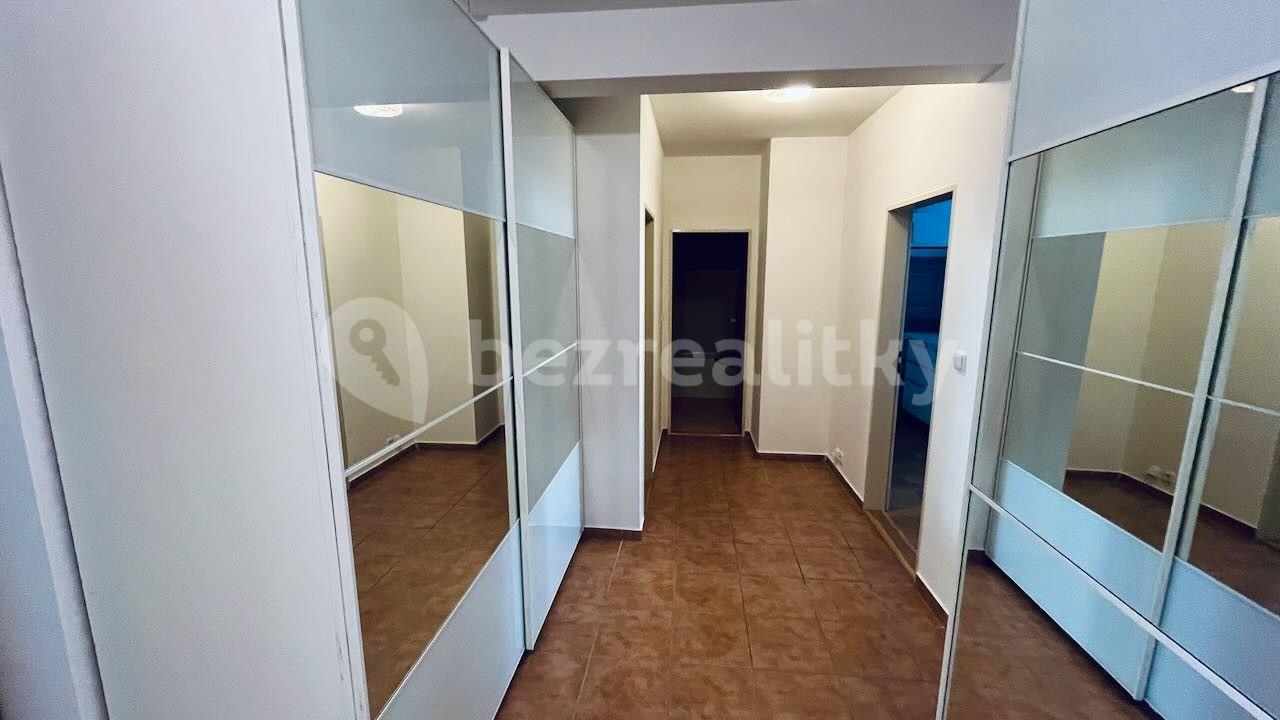 Prenájom bytu 2-izbový 68 m², Hakenova, Praha, Praha