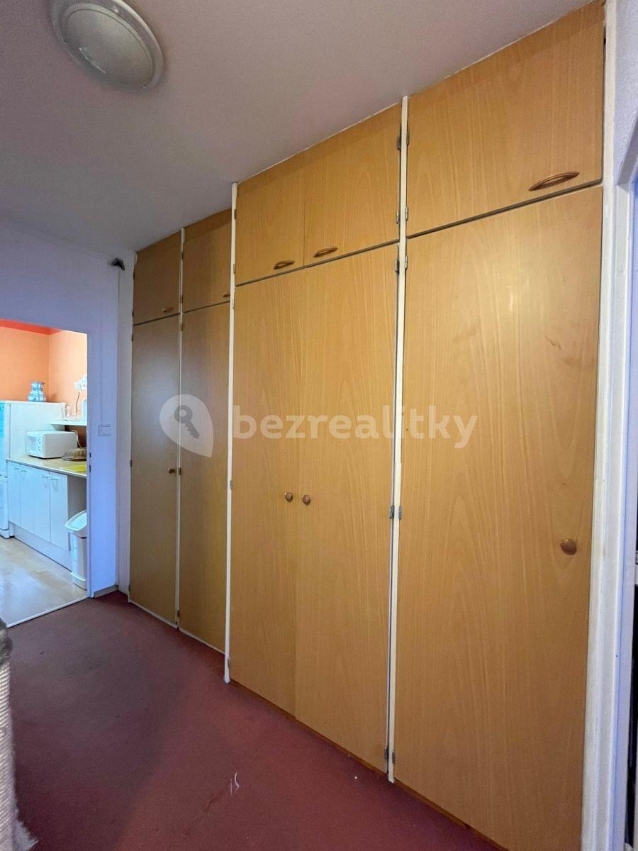 Prenájom bytu 3-izbový 71 m², Borovanského, Praha, Praha