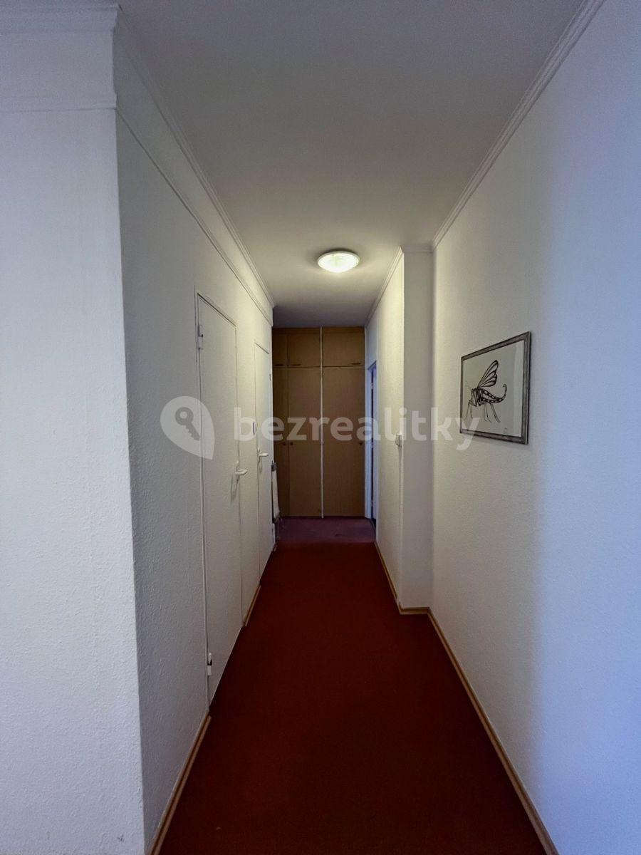 Prenájom bytu 3-izbový 71 m², Borovanského, Praha, Praha