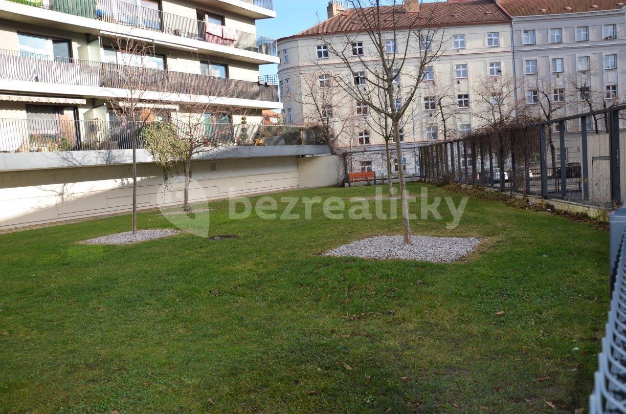 Prenájom bytu 2-izbový 72 m², U Uranie, Praha, Praha