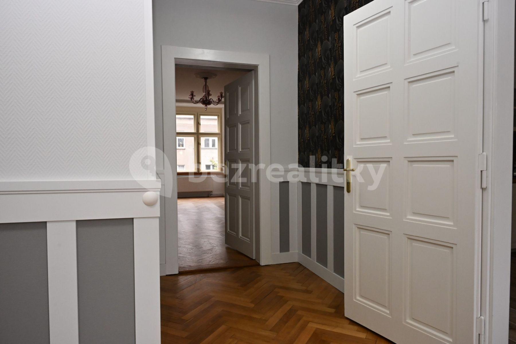 Prenájom bytu 3-izbový 105 m², Terronská, Praha, Praha