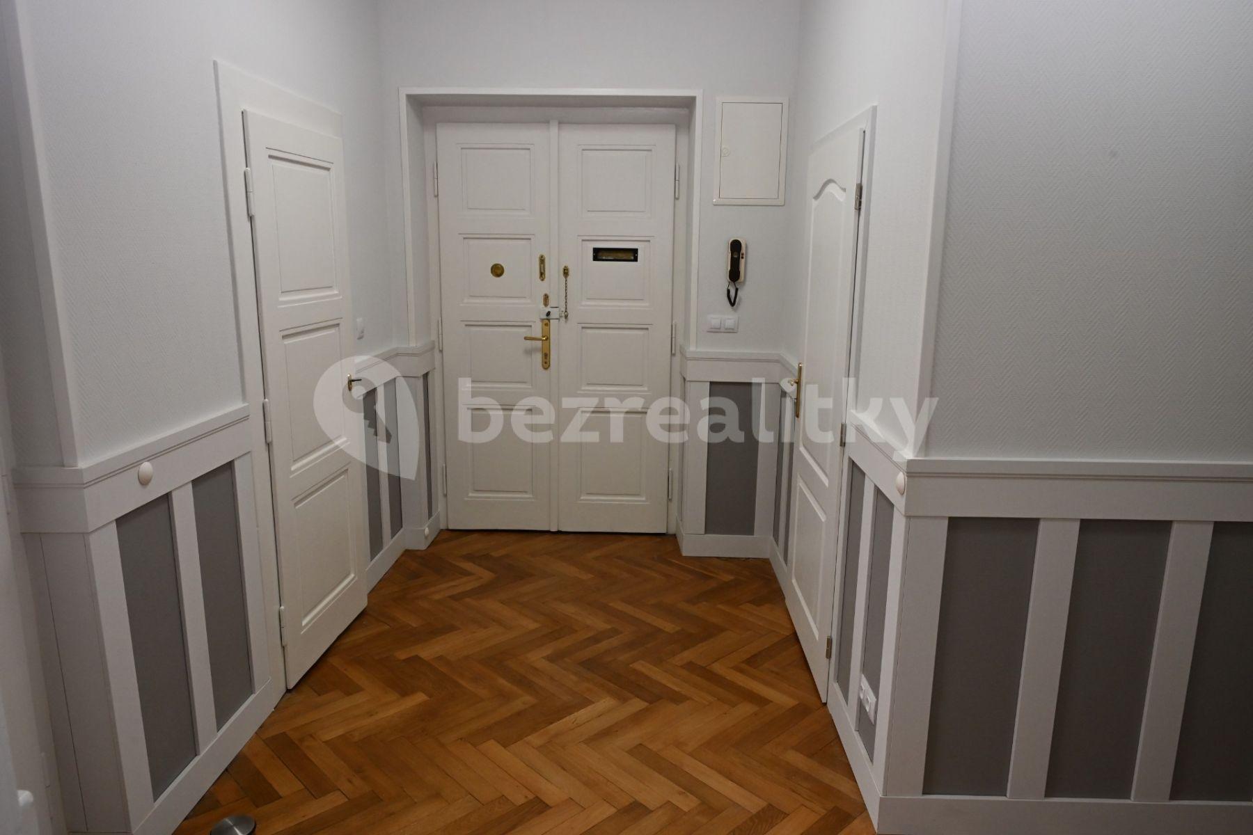 Prenájom bytu 3-izbový 105 m², Terronská, Praha, Praha