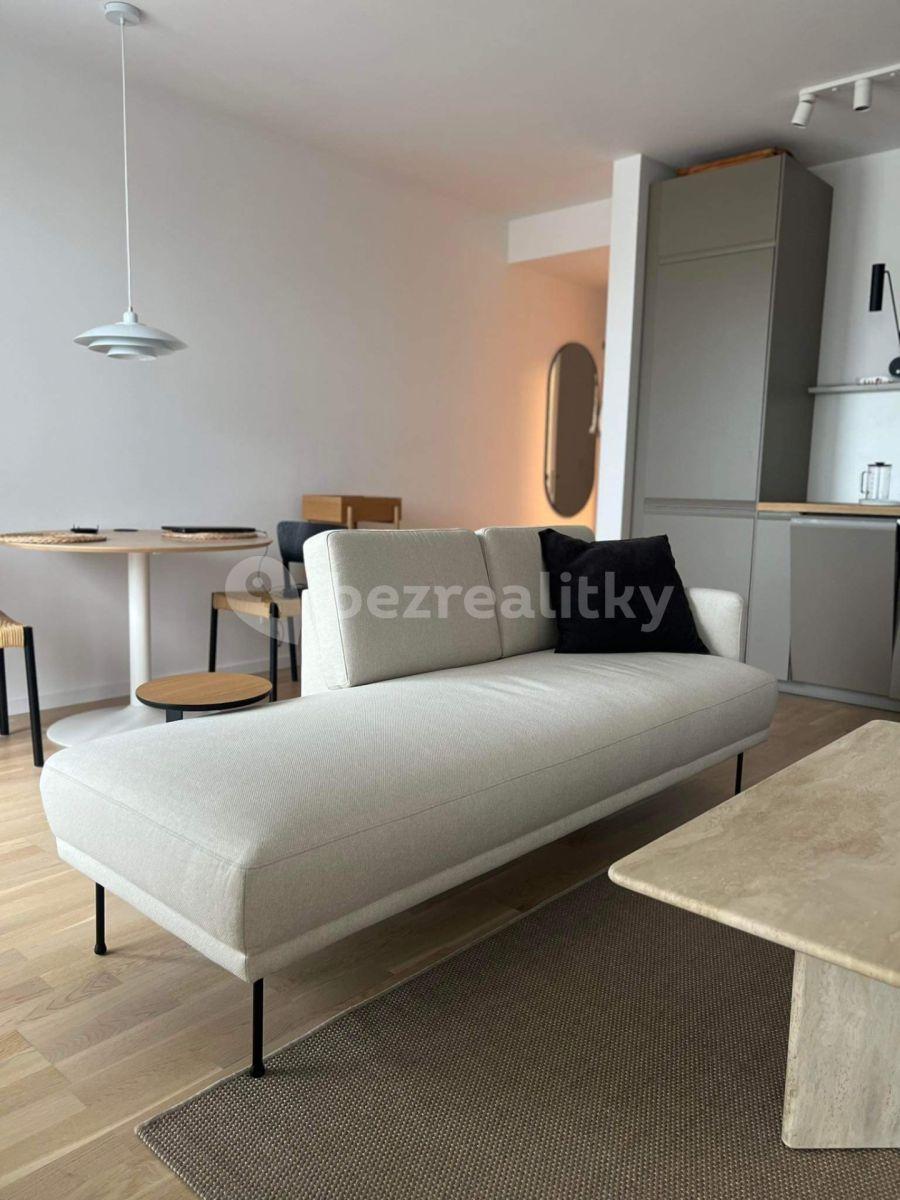 Prenájom bytu 2-izbový 45 m², Račianska, Nové Mesto, Bratislavský kraj