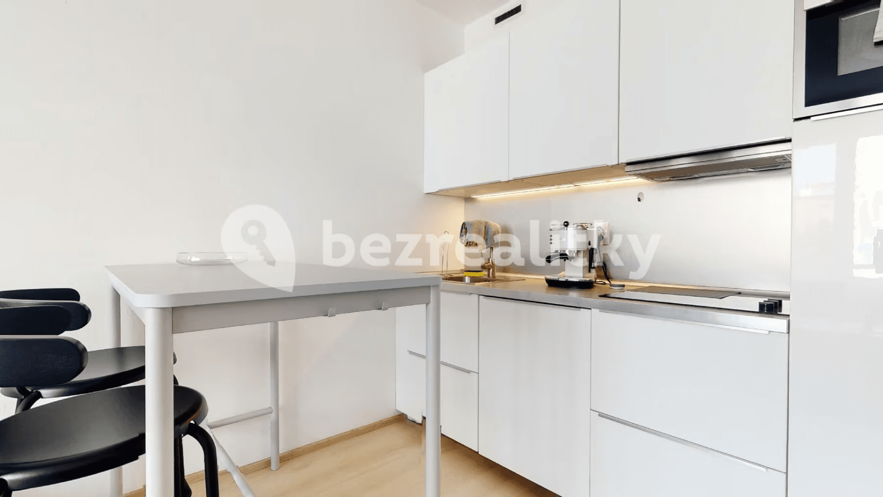 Predaj bytu 2-izbový 53 m², Petrohradská, Praha, Praha