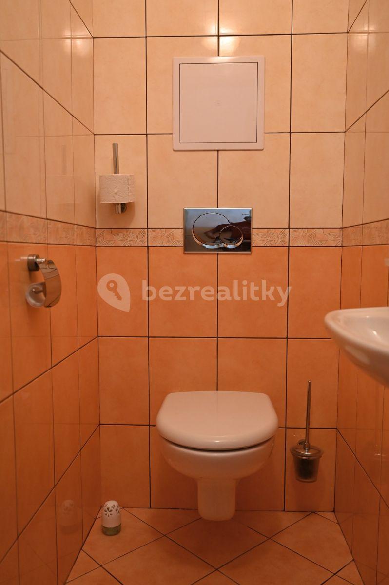 Prenájom bytu 3-izbový 68 m², Přímětická, Praha, Praha