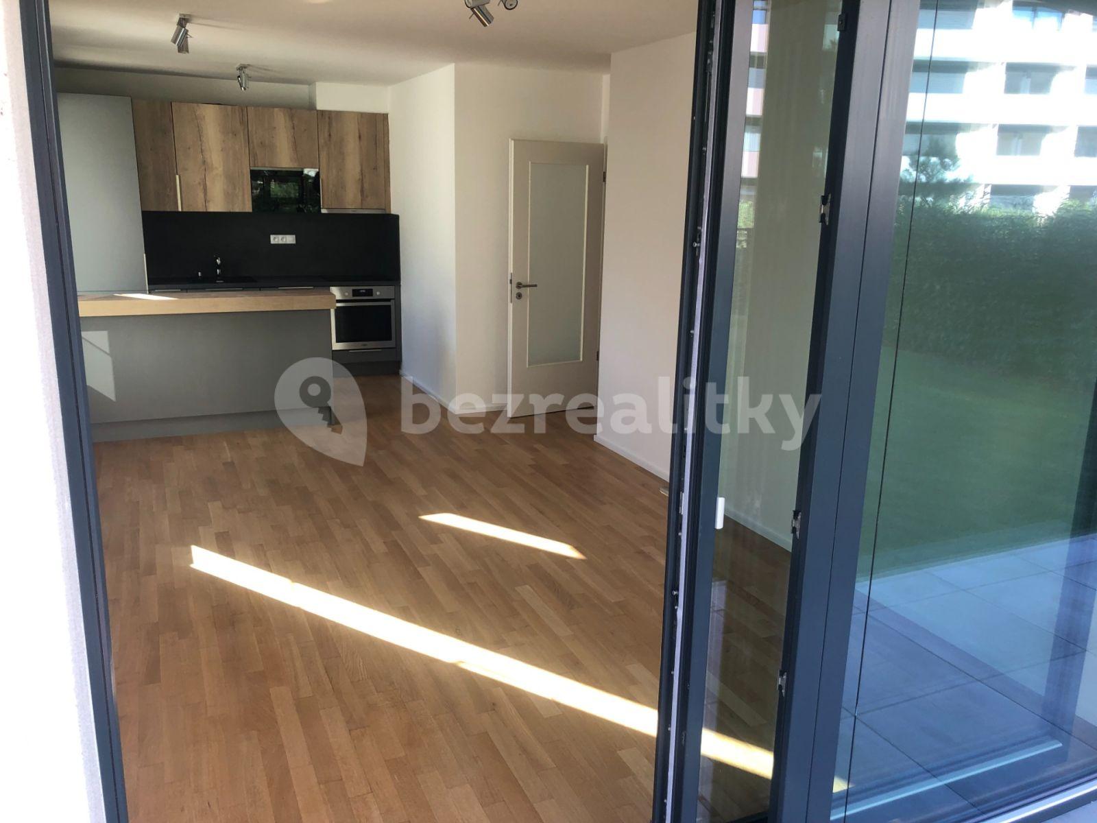 Prenájom bytu 3-izbový 66 m², U Viktorie, Praha, Praha