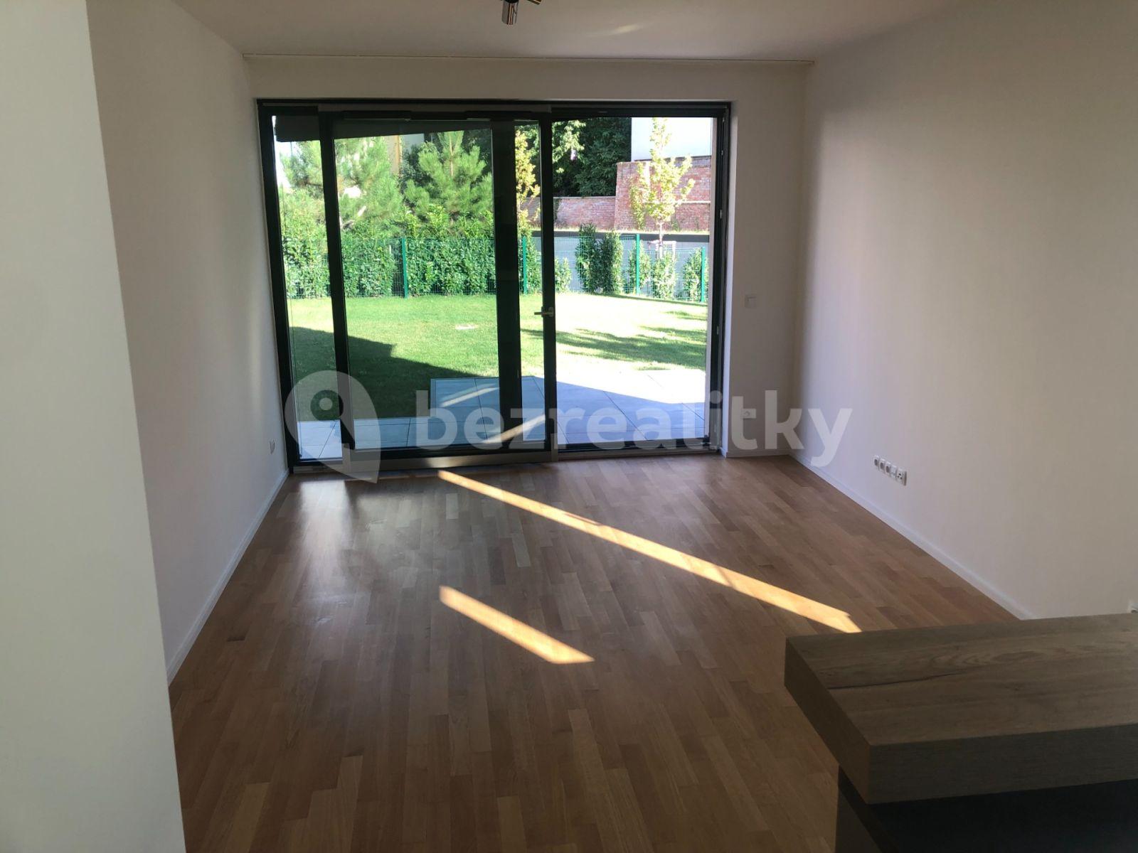 Prenájom bytu 3-izbový 66 m², U Viktorie, Praha, Praha