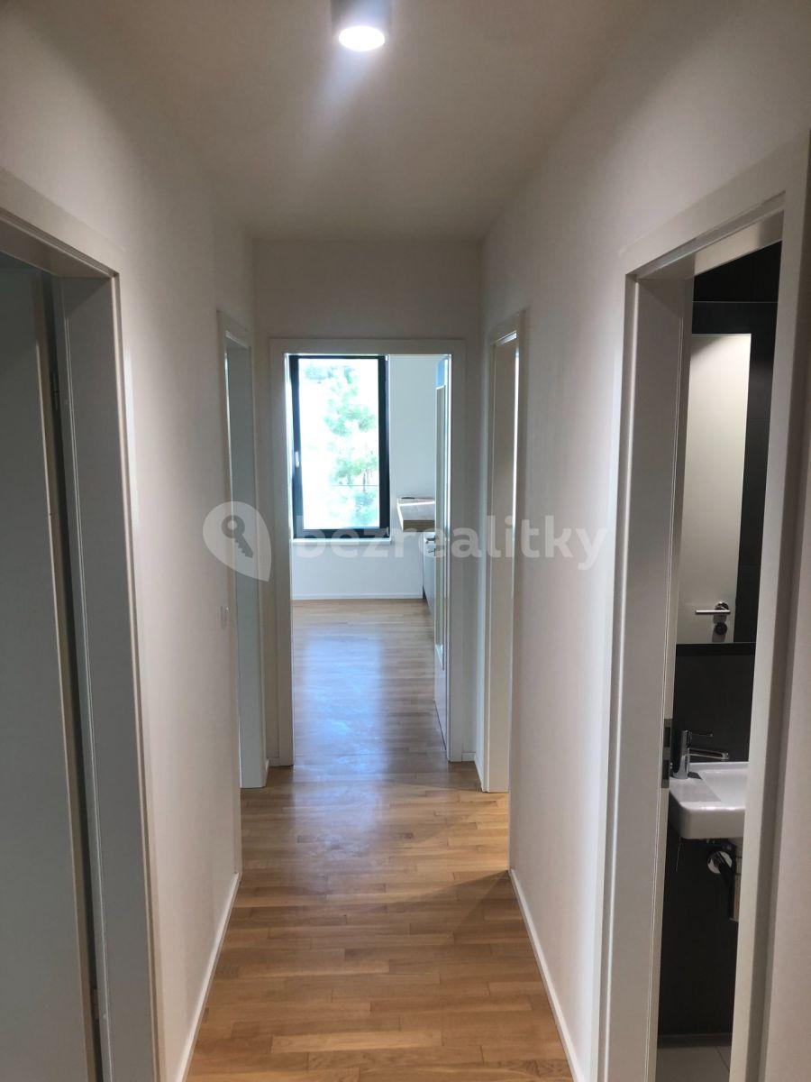 Prenájom bytu 3-izbový 66 m², U Viktorie, Praha, Praha