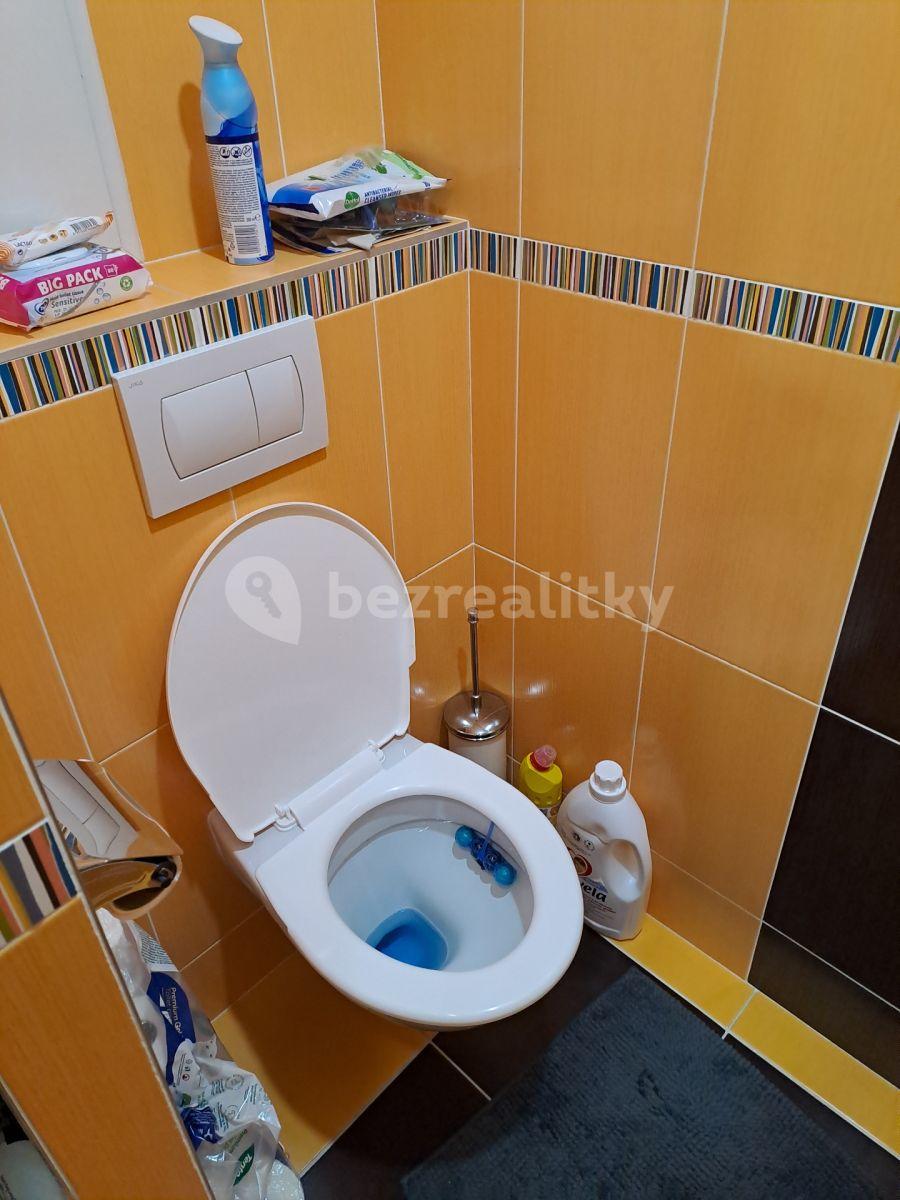 Prenájom bytu 2-izbový 41 m², Na Strži, Praha, Praha