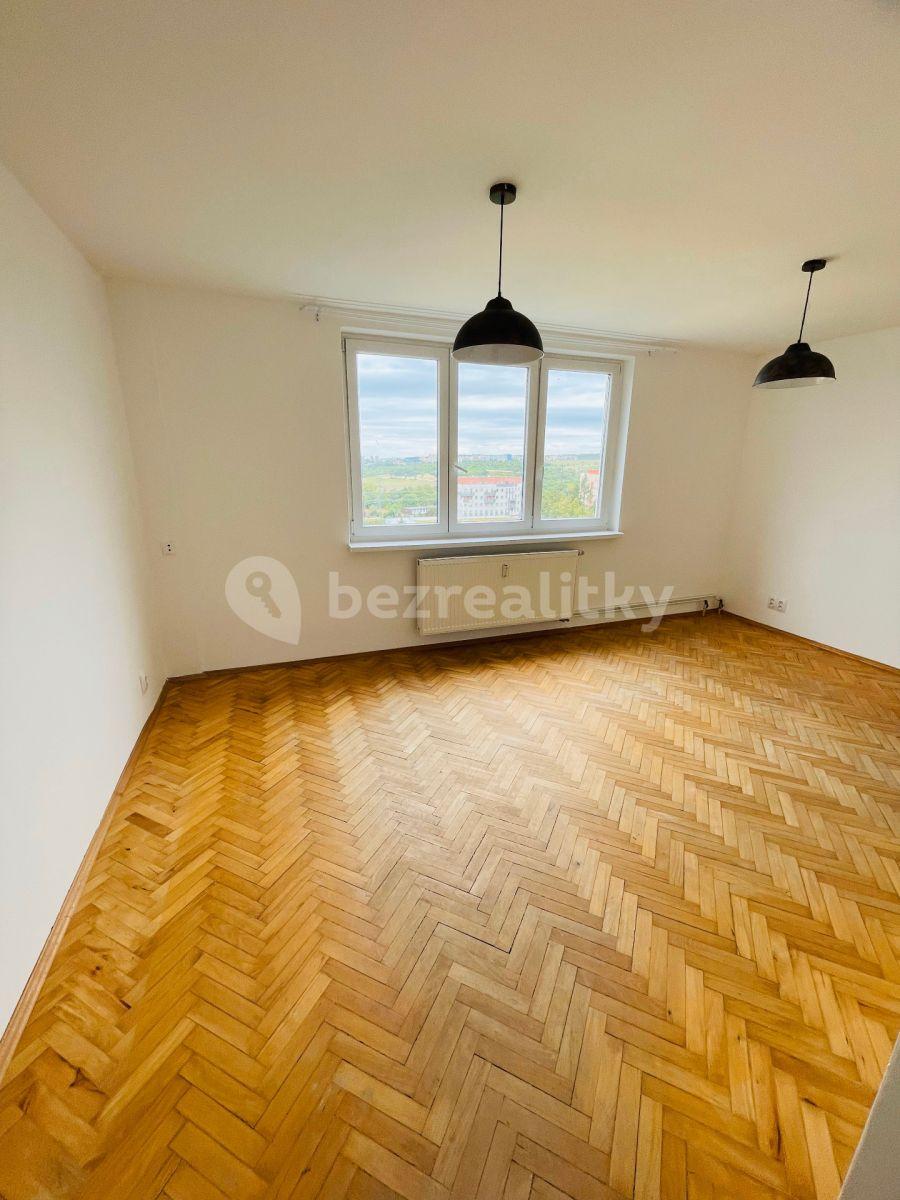 Prenájom bytu 3-izbový 59 m², Hlavní, Praha, Praha