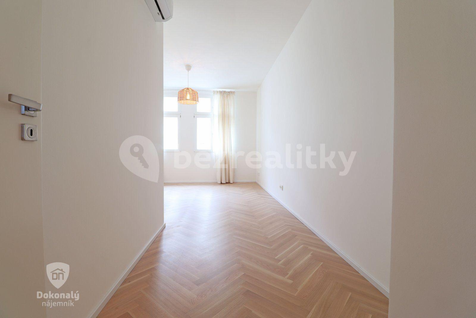 Prenájom bytu 2-izbový 75 m², Křižíkova, Praha, Praha