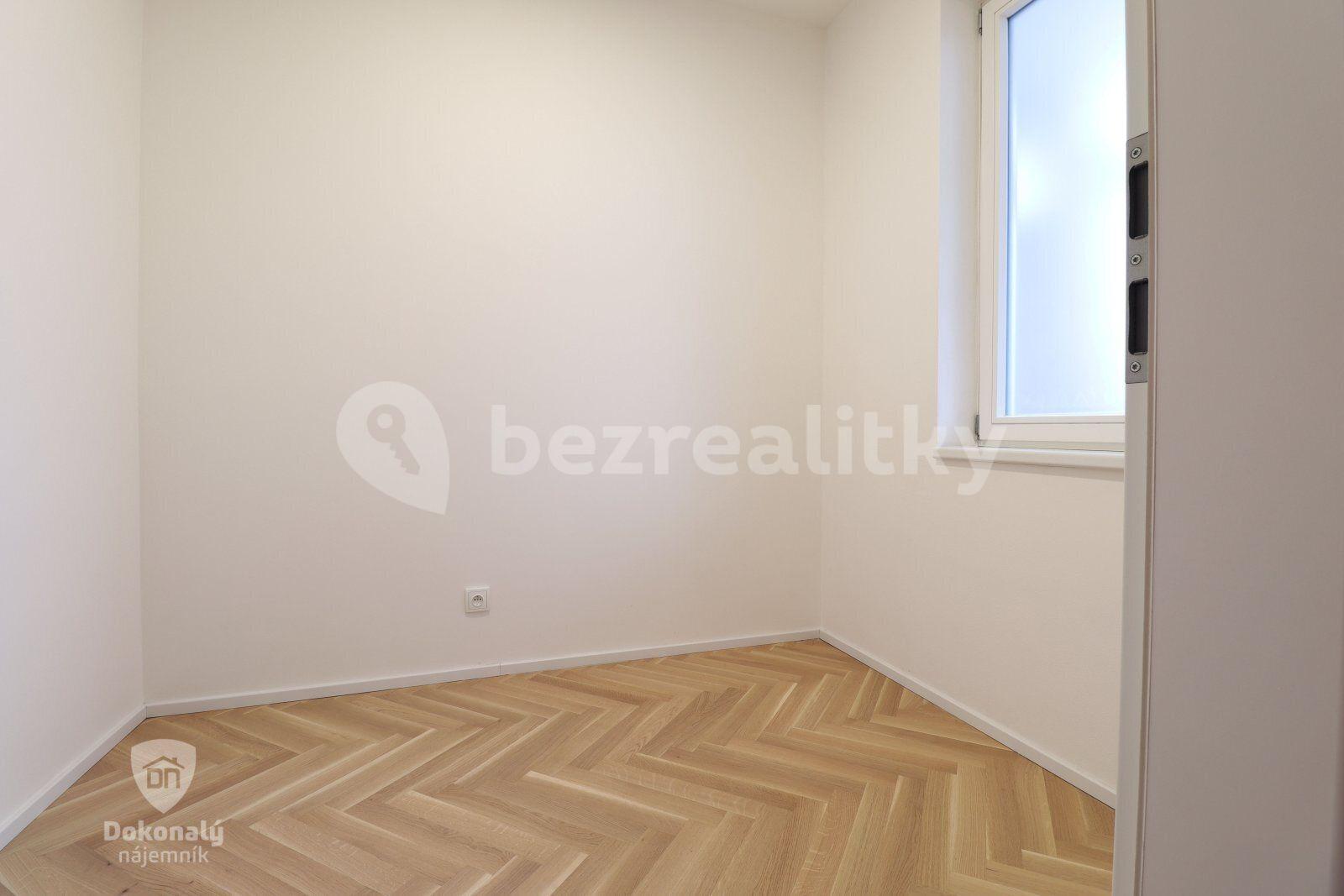 Prenájom bytu 2-izbový 75 m², Křižíkova, Praha, Praha