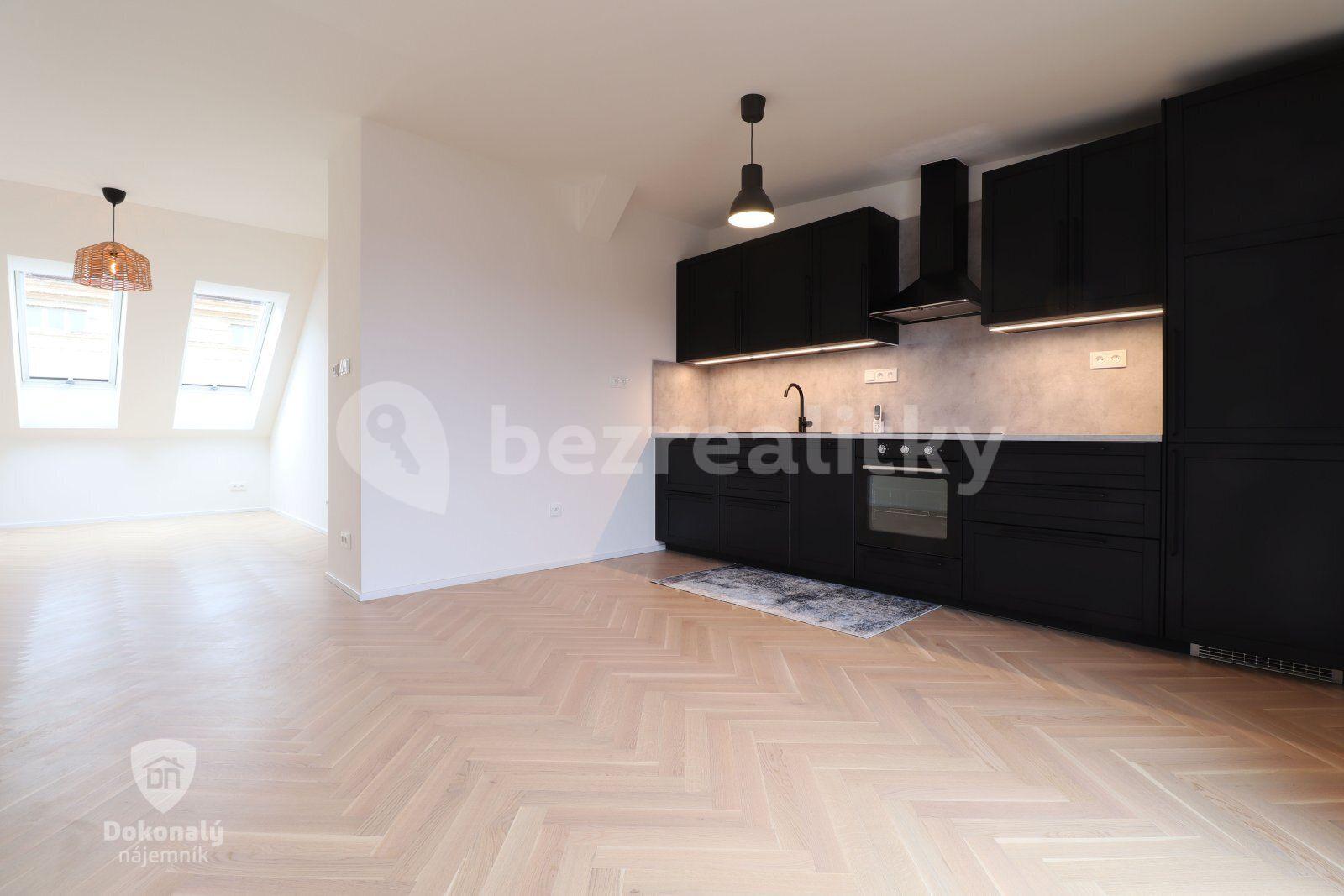 Prenájom bytu 2-izbový 75 m², Křižíkova, Praha, Praha