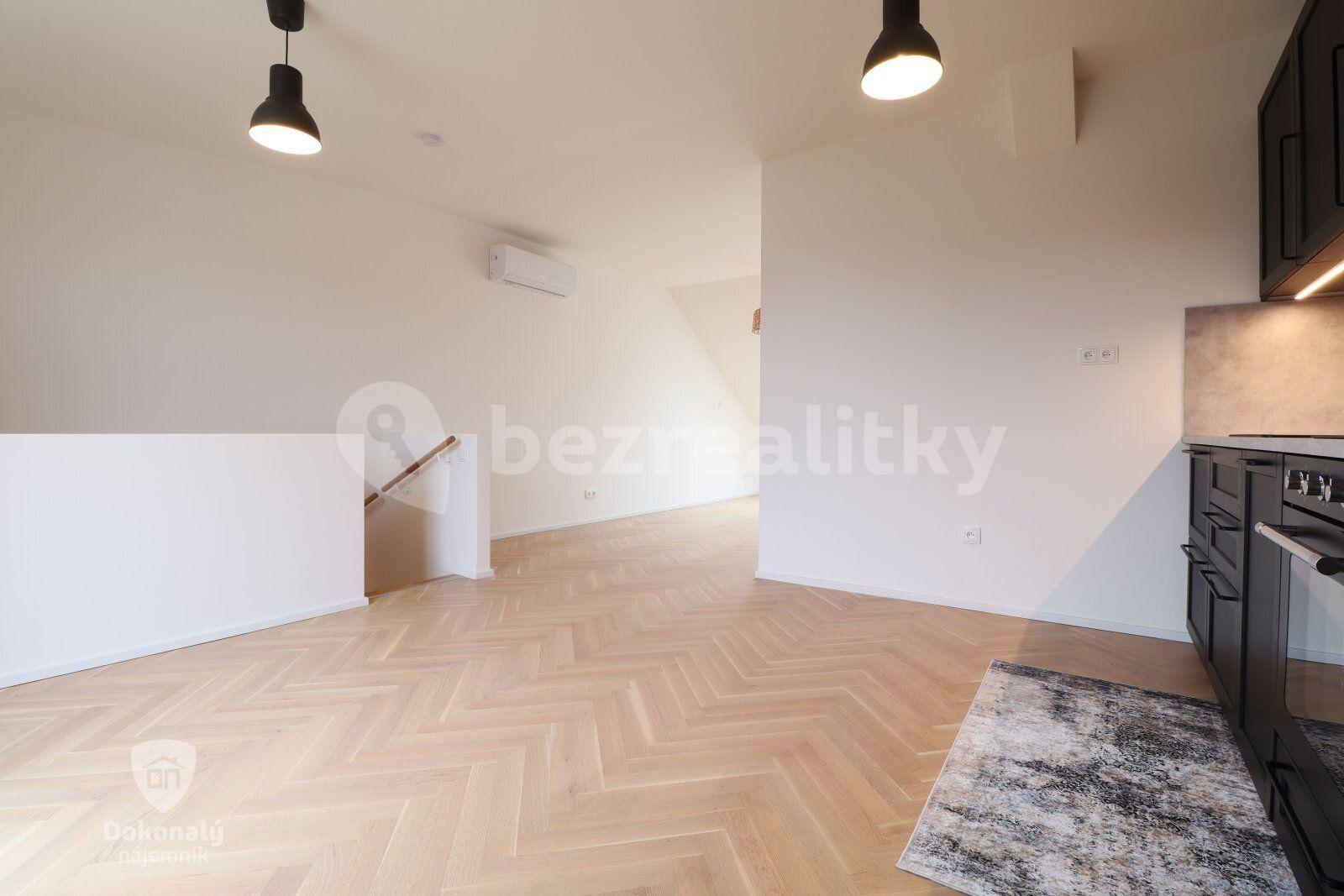 Prenájom bytu 2-izbový 75 m², Křižíkova, Praha, Praha