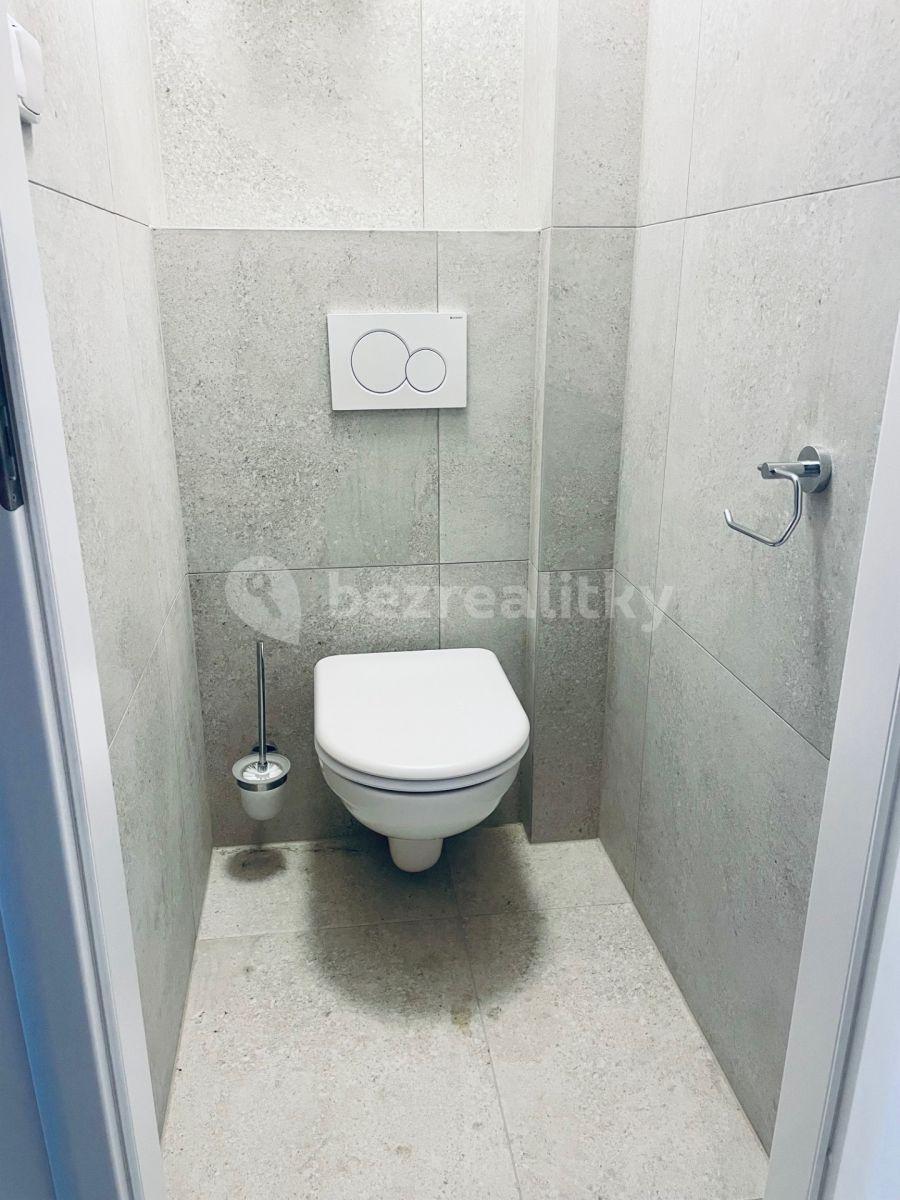 Prenájom bytu 2-izbový 46 m², Kloboučnická, Praha, Praha