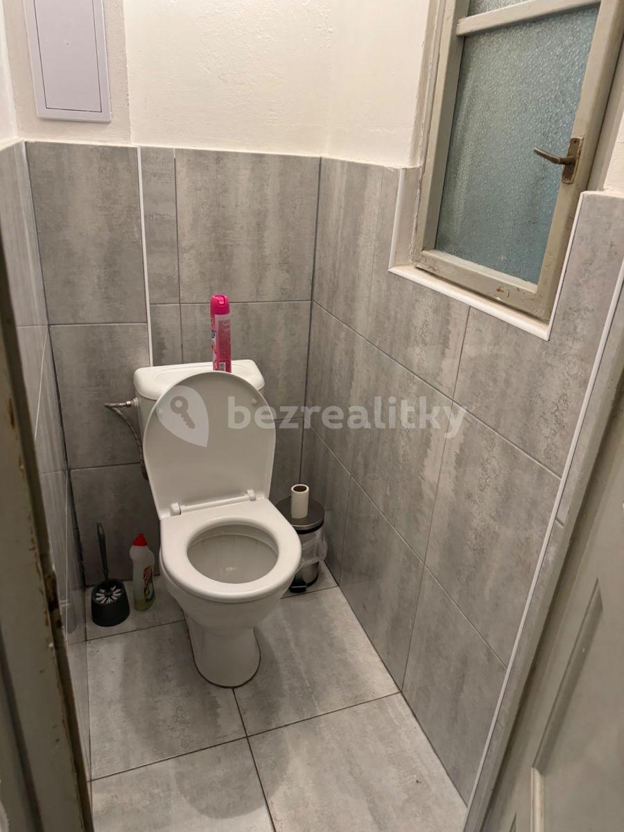 Prenájom nebytového priestoru 94 m², Osadní, Praha, Praha