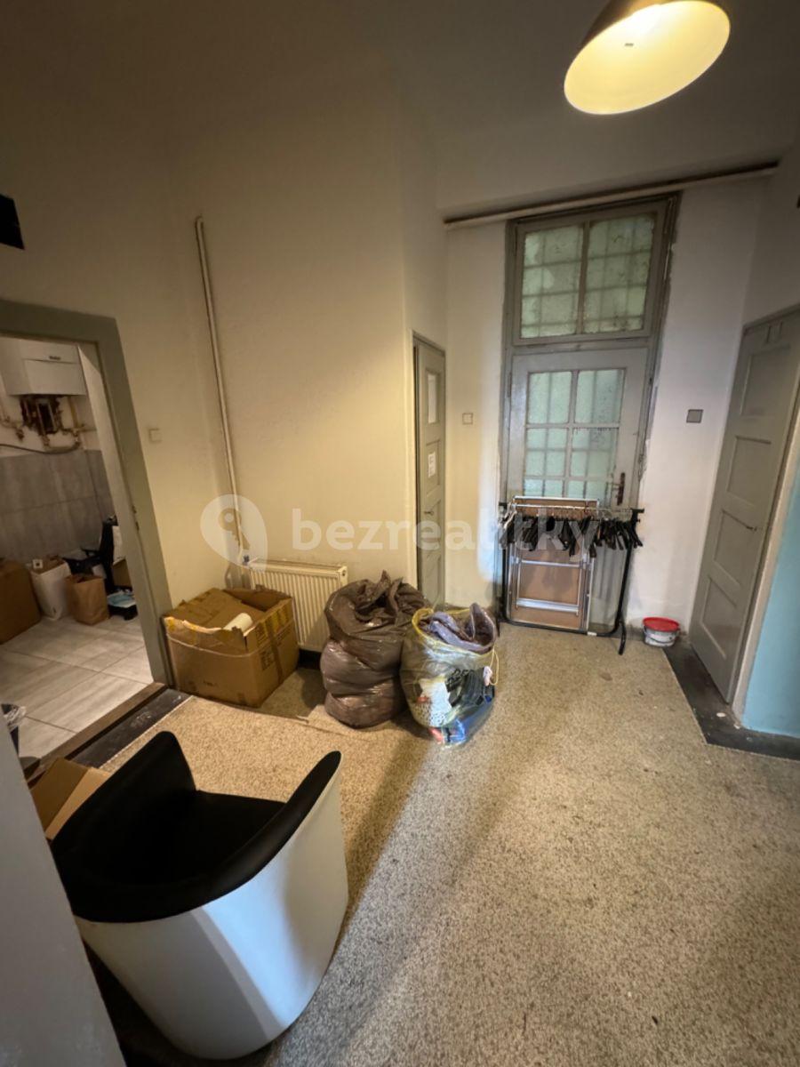 Prenájom nebytového priestoru 94 m², Osadní, Praha, Praha