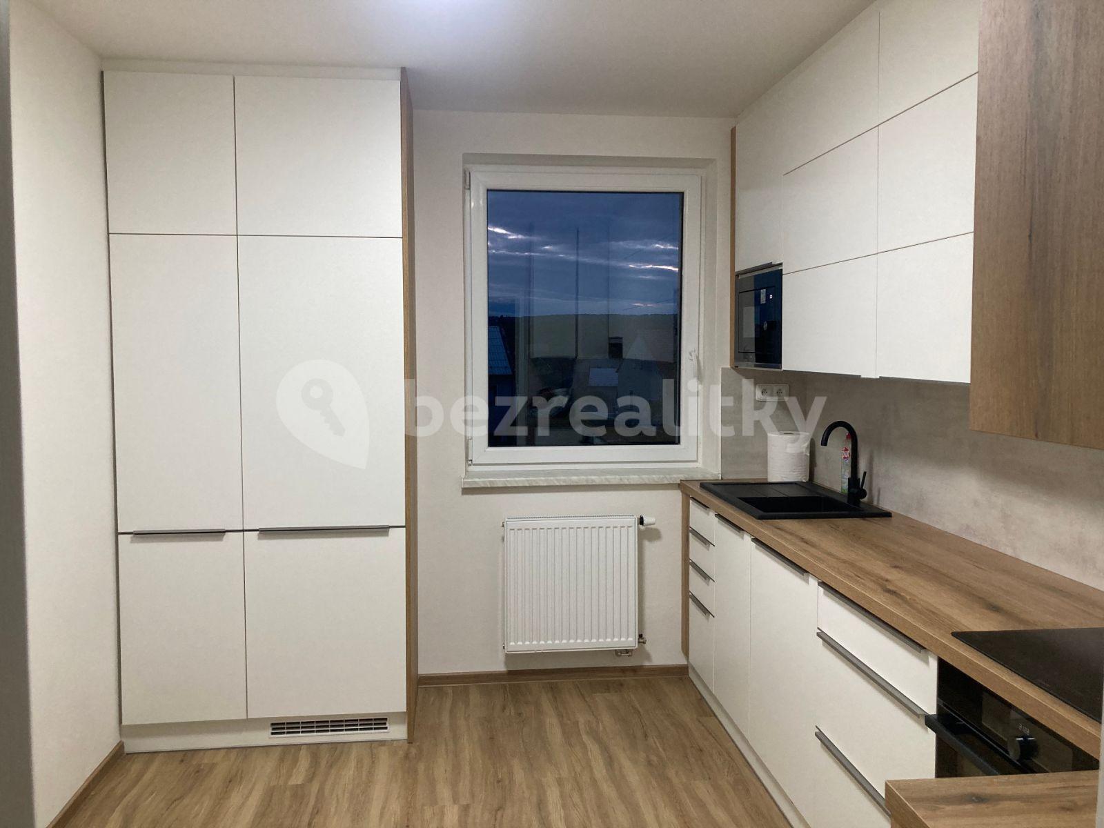 Prenájom bytu 3-izbový 74 m², Svésedlická, Velká Bystřice, Olomoucký kraj