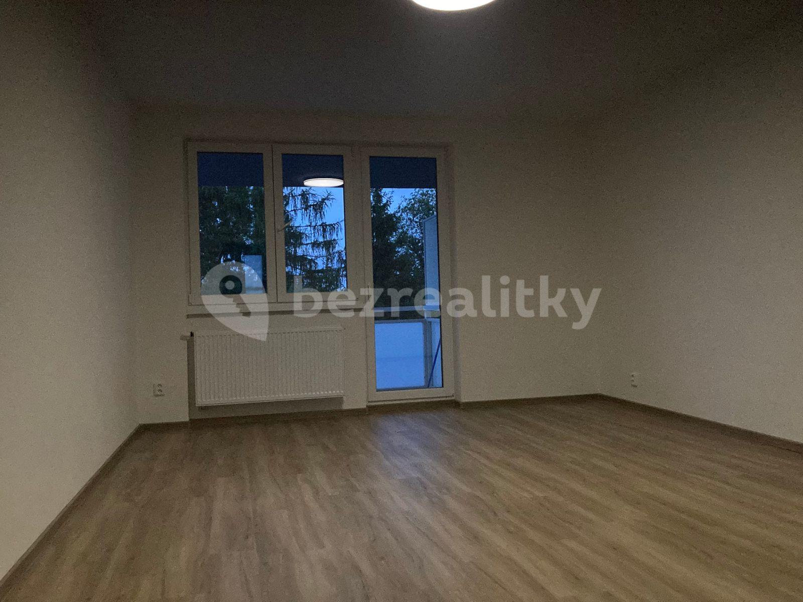 Prenájom bytu 3-izbový 74 m², Svésedlická, Velká Bystřice, Olomoucký kraj