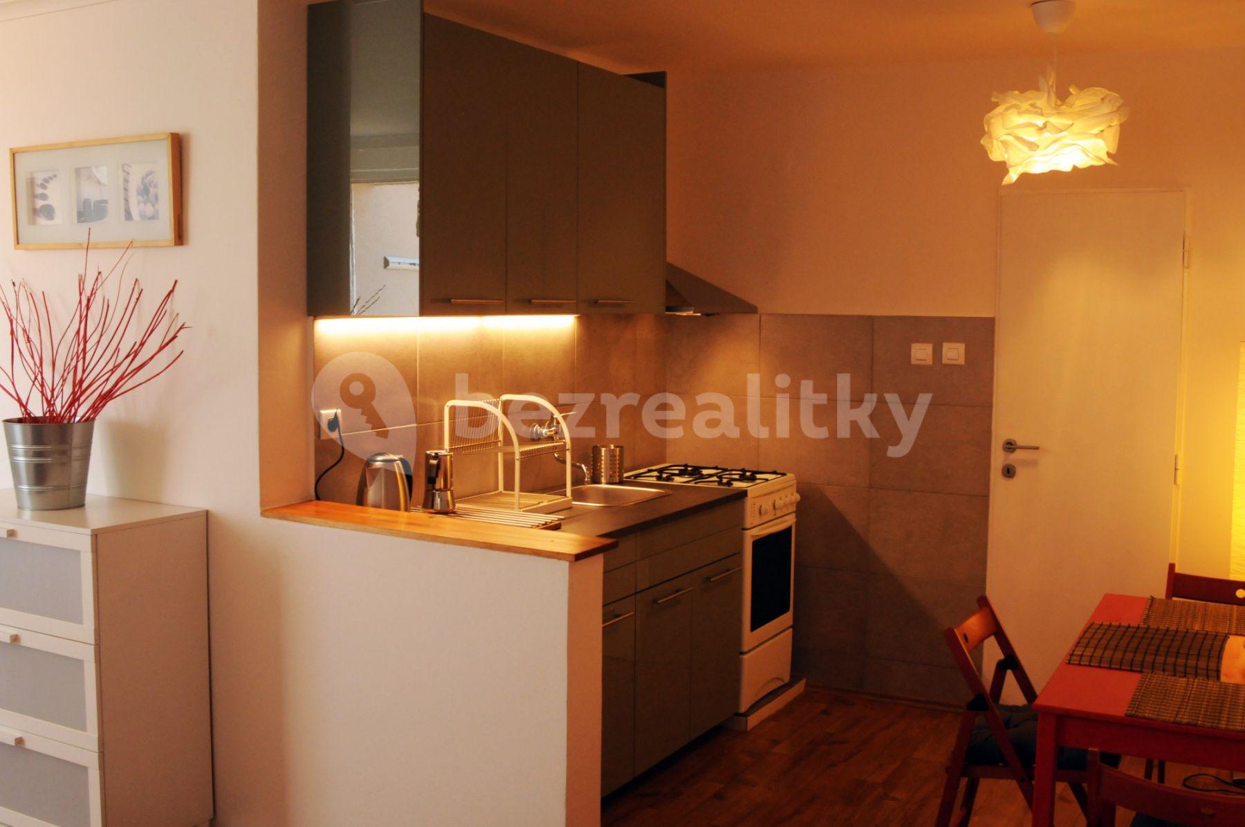 Prenájom bytu 1-izbový 36 m², Banskobystrická, Praha, Praha