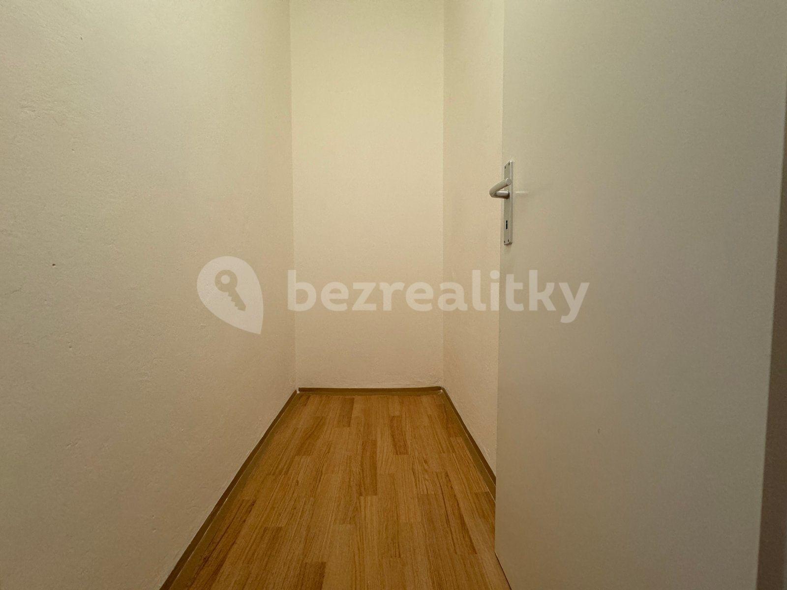 Prenájom bytu 2-izbový 57 m², Závodní, Karviná, Moravskoslezský kraj