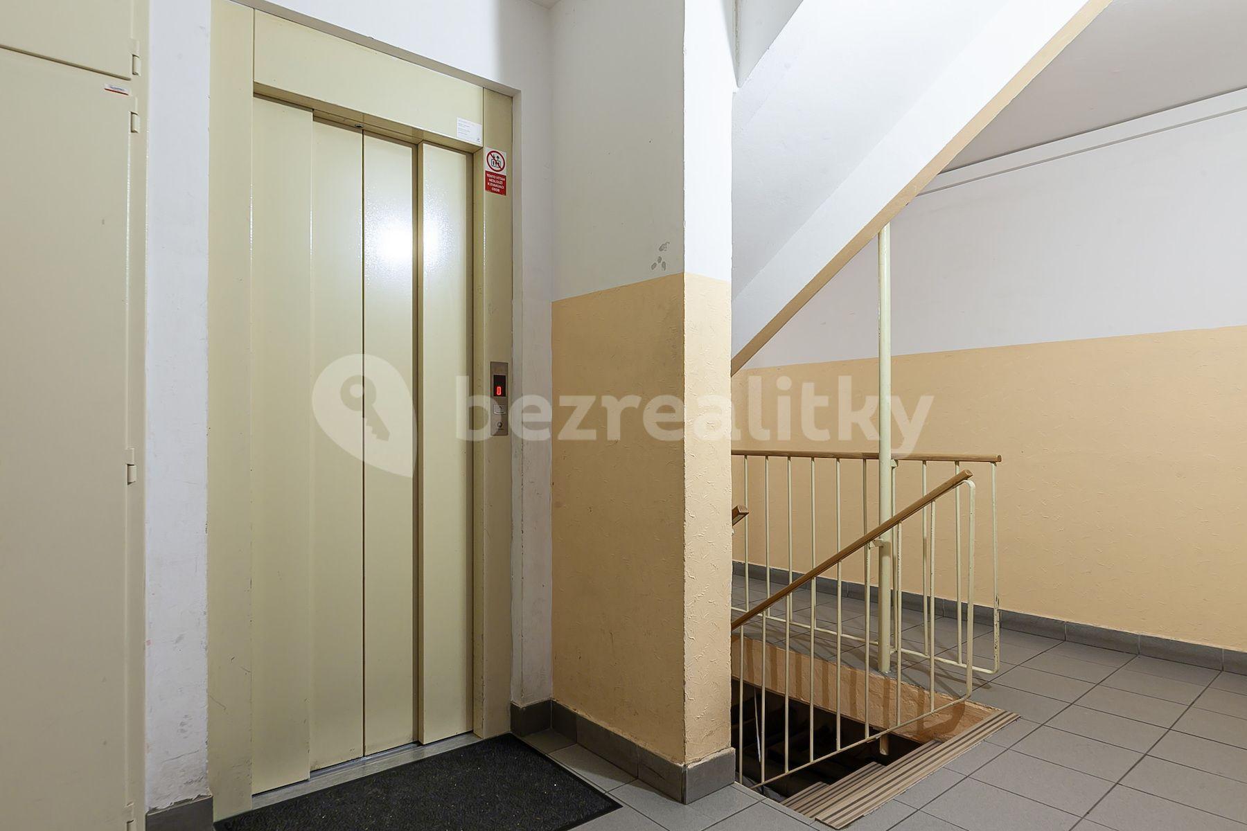 Predaj bytu 3-izbový 70 m², Krosenská, Praha, Praha