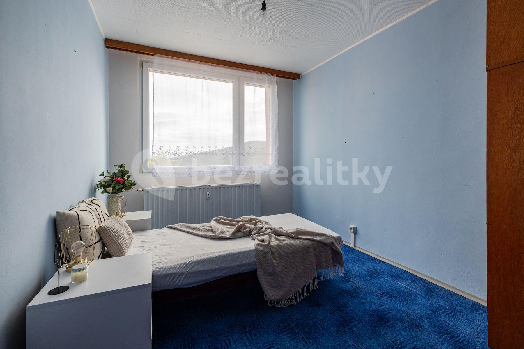 Predaj bytu 4-izbový 86 m², Zborovská, Jince, Středočeský kraj