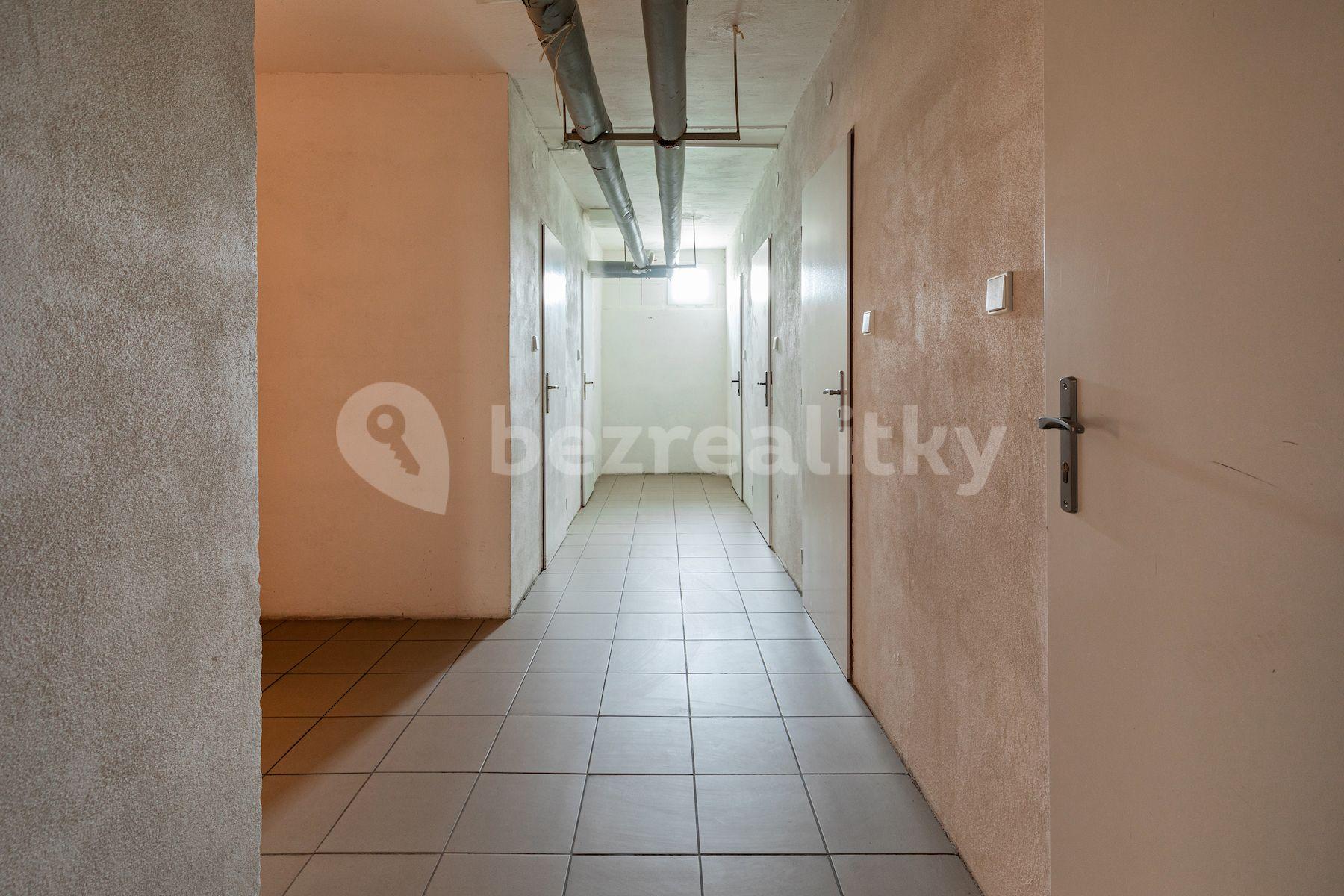 Predaj bytu 4-izbový 86 m², Zborovská, Jince, Středočeský kraj